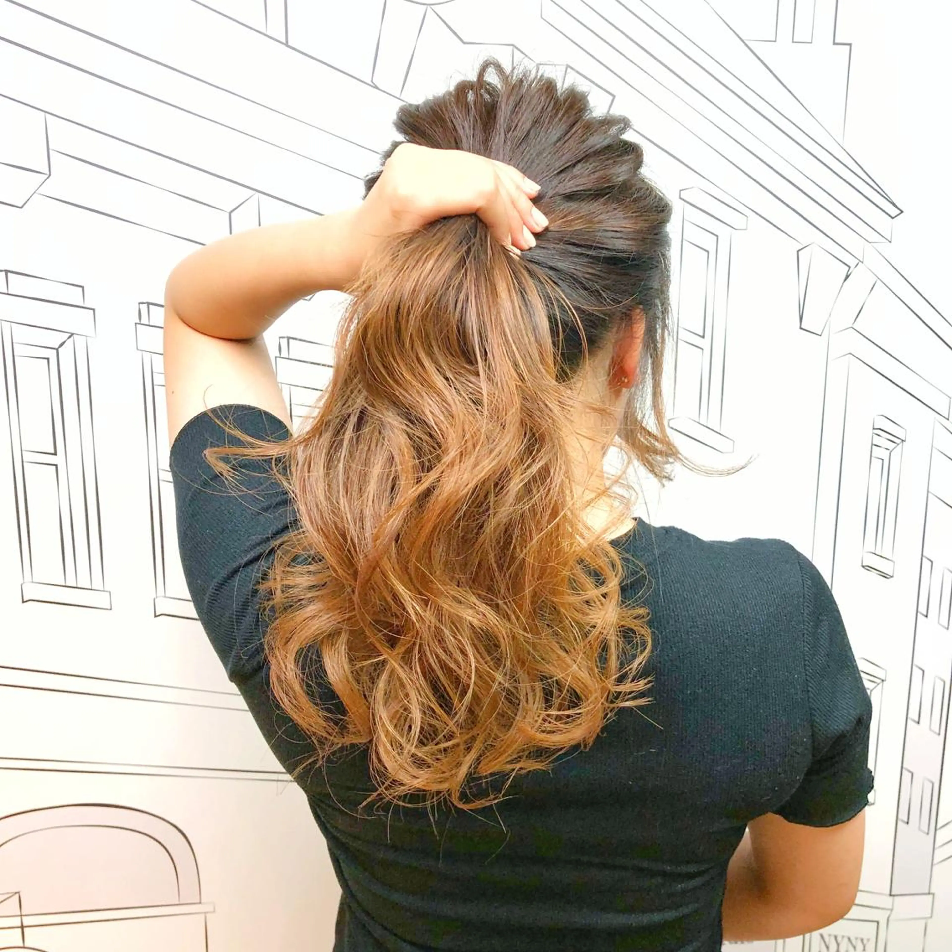 セミロング カラー グラデーションカラー オレンジ レイヤー⭐️カラー ⭐️平川雅史のヘアスタイル