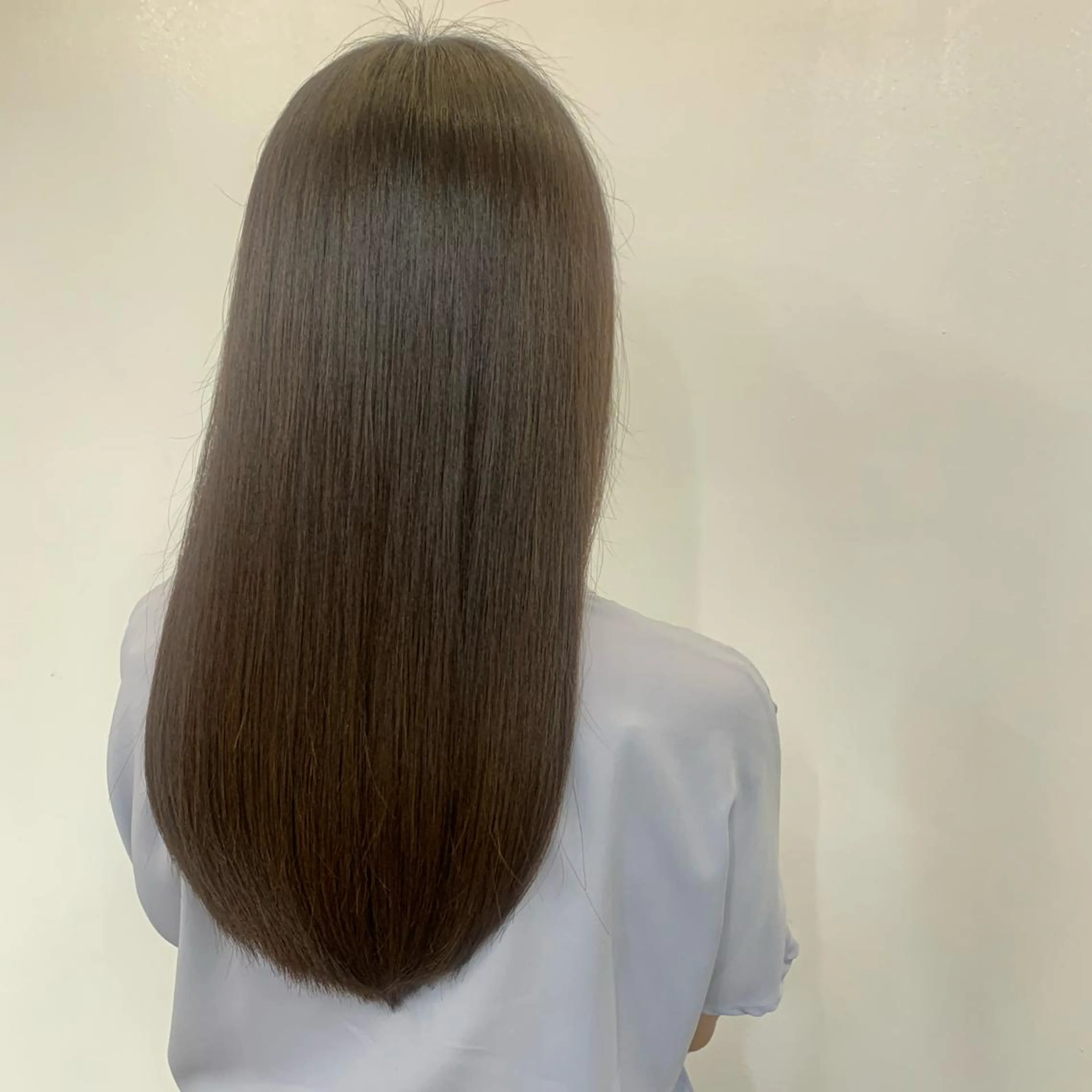 ロング カラー ブリーチ トリートメント トップ スタイリストのヘアスタイル