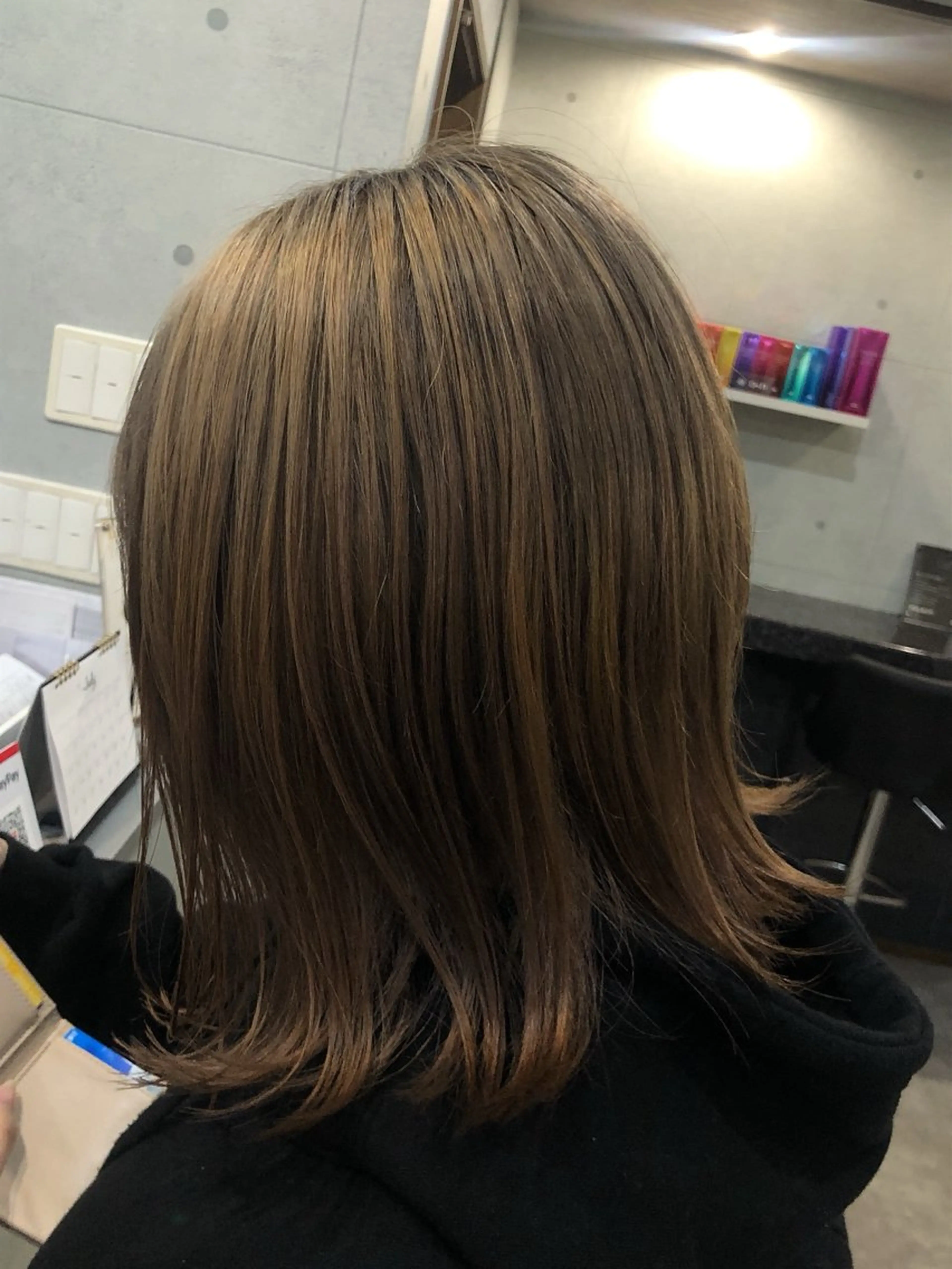 ミディアム ボブ くびれヘア くせ毛 髪質改善 切りっぱなしロブ カット ヘアカラー REVE美容室 REVEマツエクのヘアスタイル