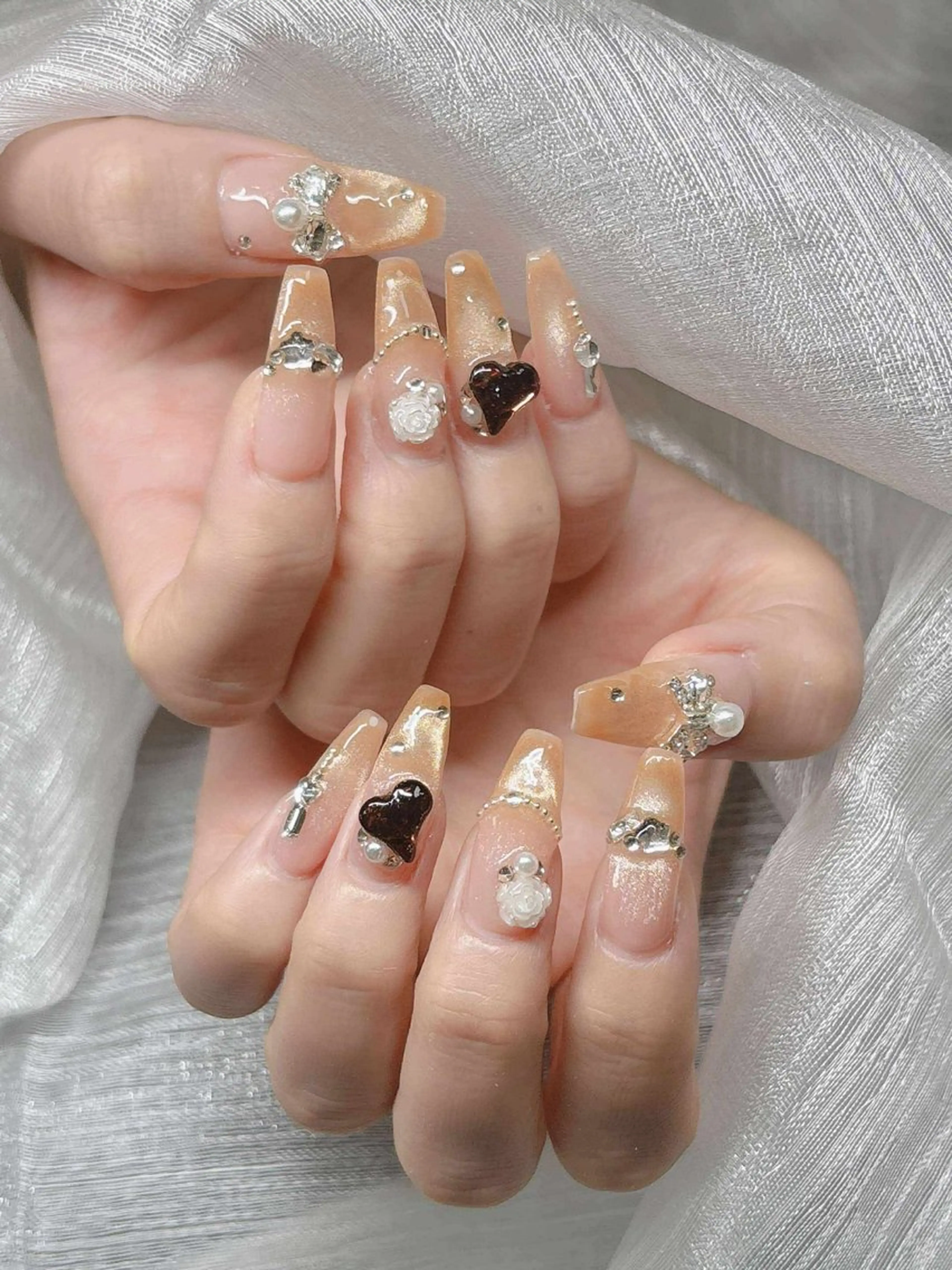 ネイル ハンドネイル Lee Nailsのネイルデザイン