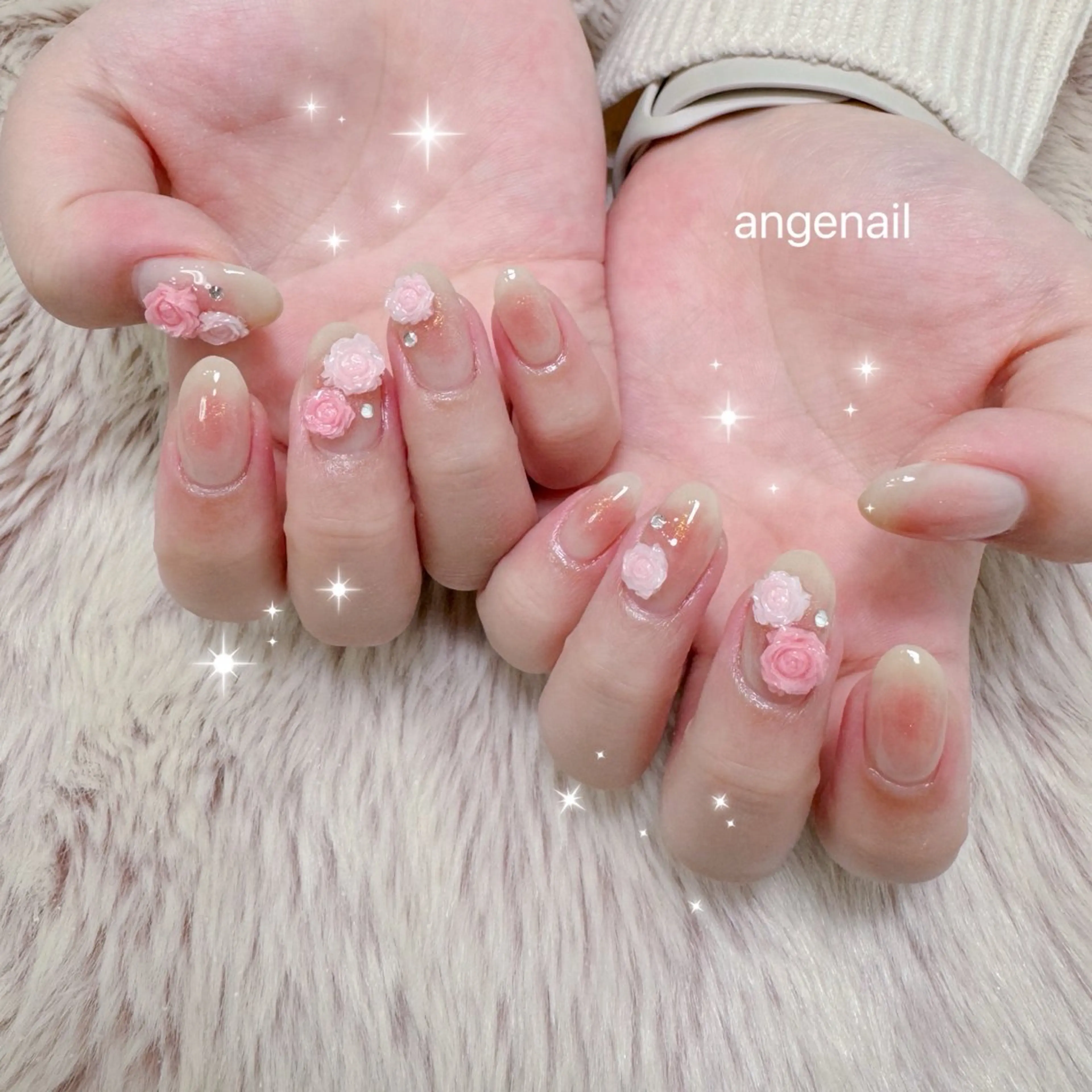 ネイル ハンドネイル オーナーネイリスト MAKIのネイルデザイン