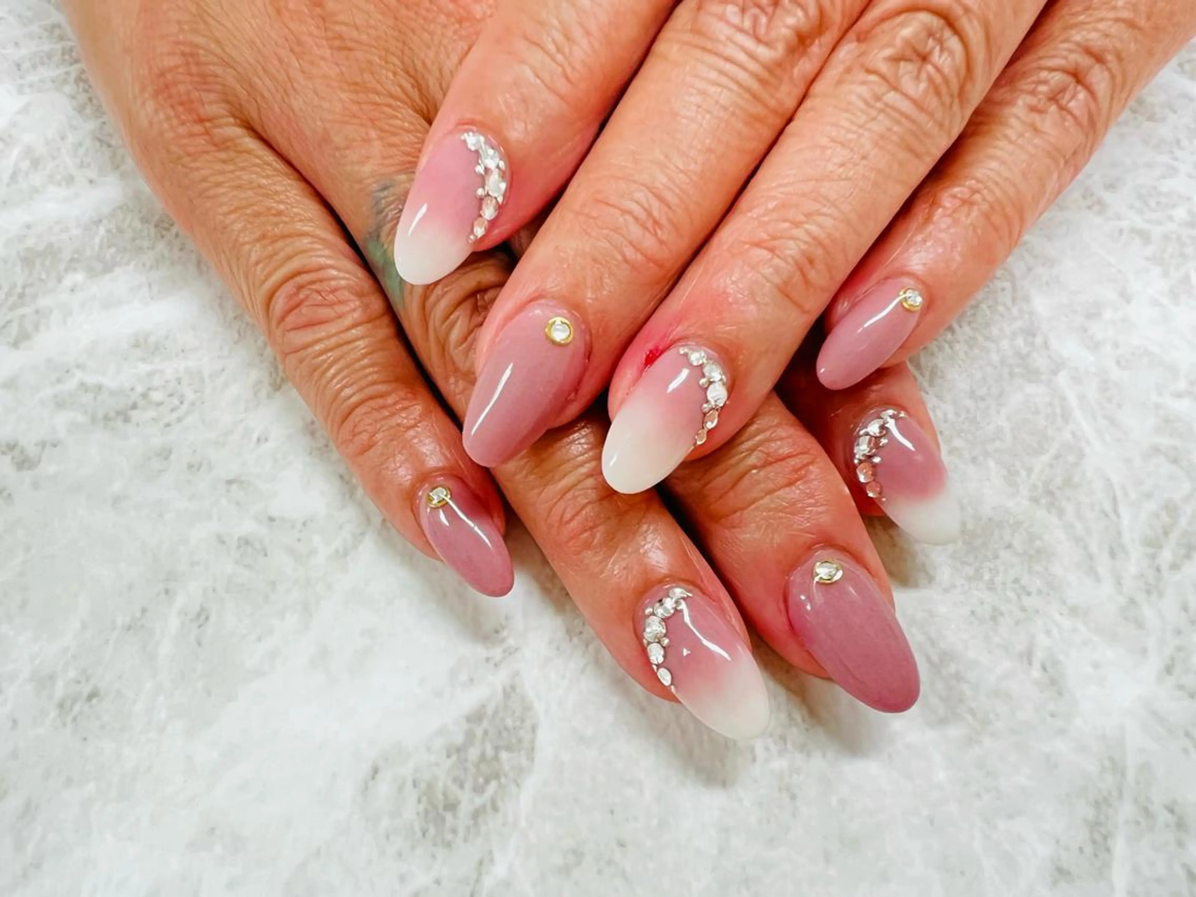 ネイル ユリシスネイル 担当近藤のネイルデザイン