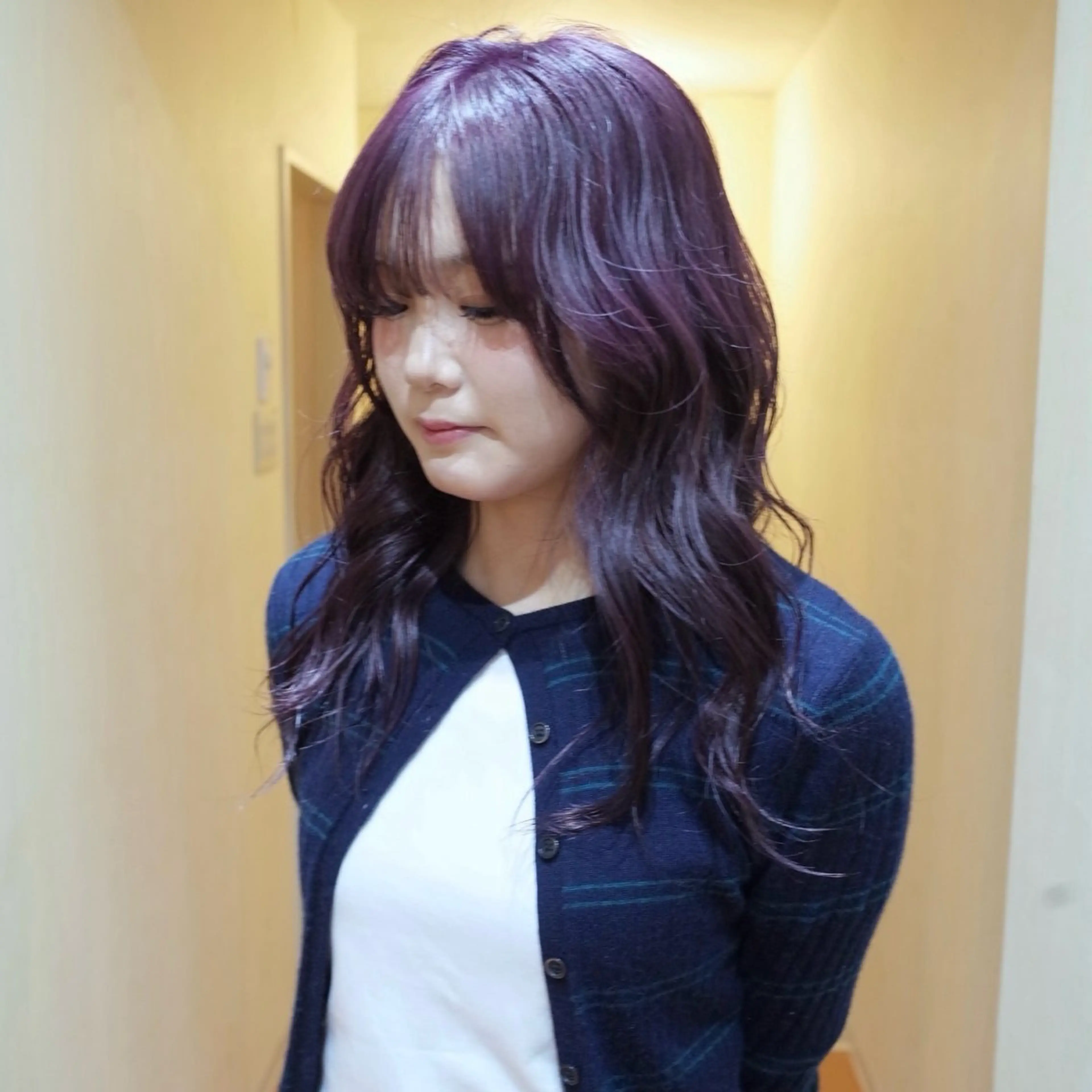 セミロング カラー ブリーチ ヘアカラー カラーモデル fon▶山田 悠華のヘアスタイル