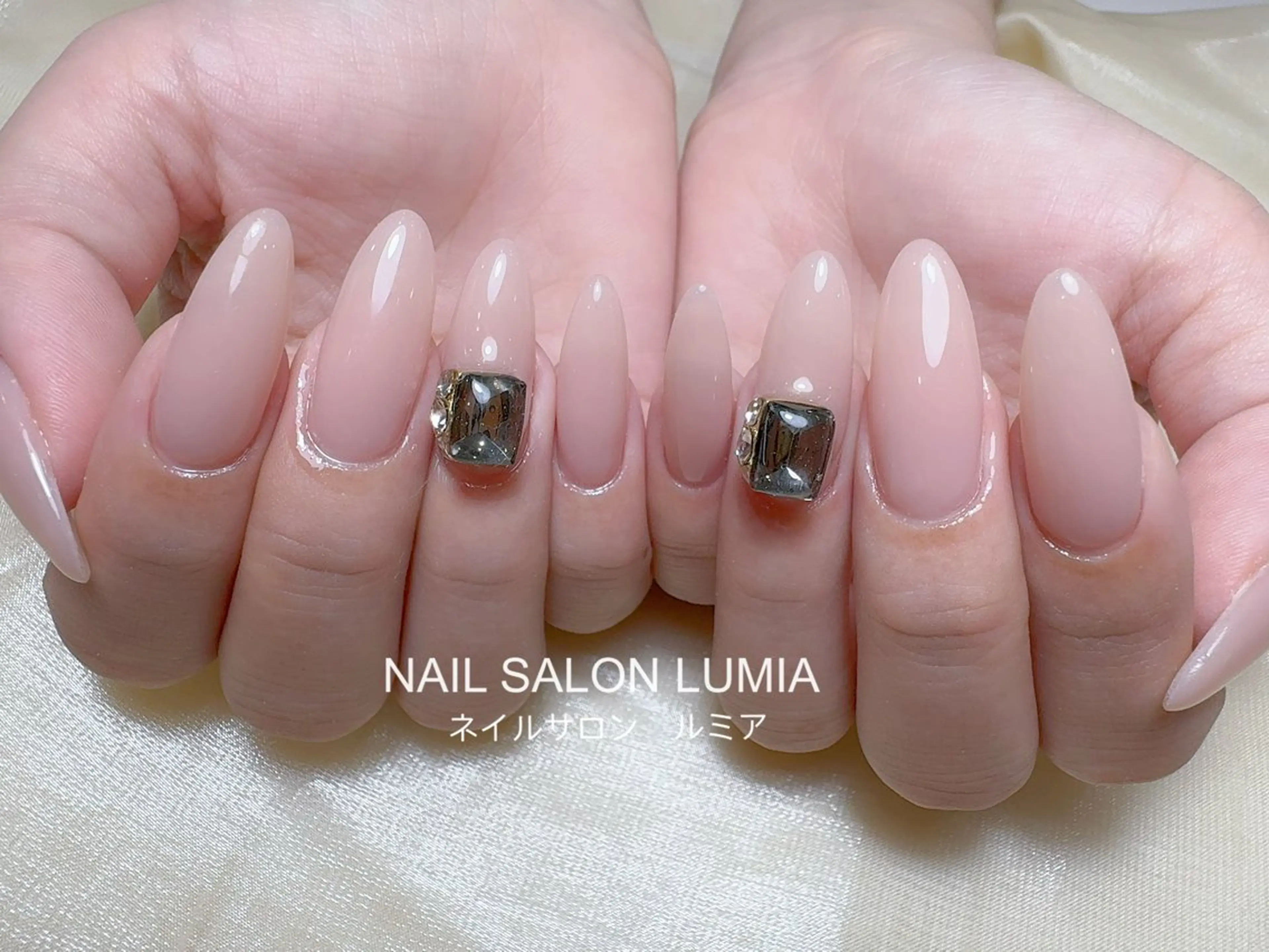 ネイル ハンドネイル ネイルサロン ルミア Lumia 店長のネイルデザイン