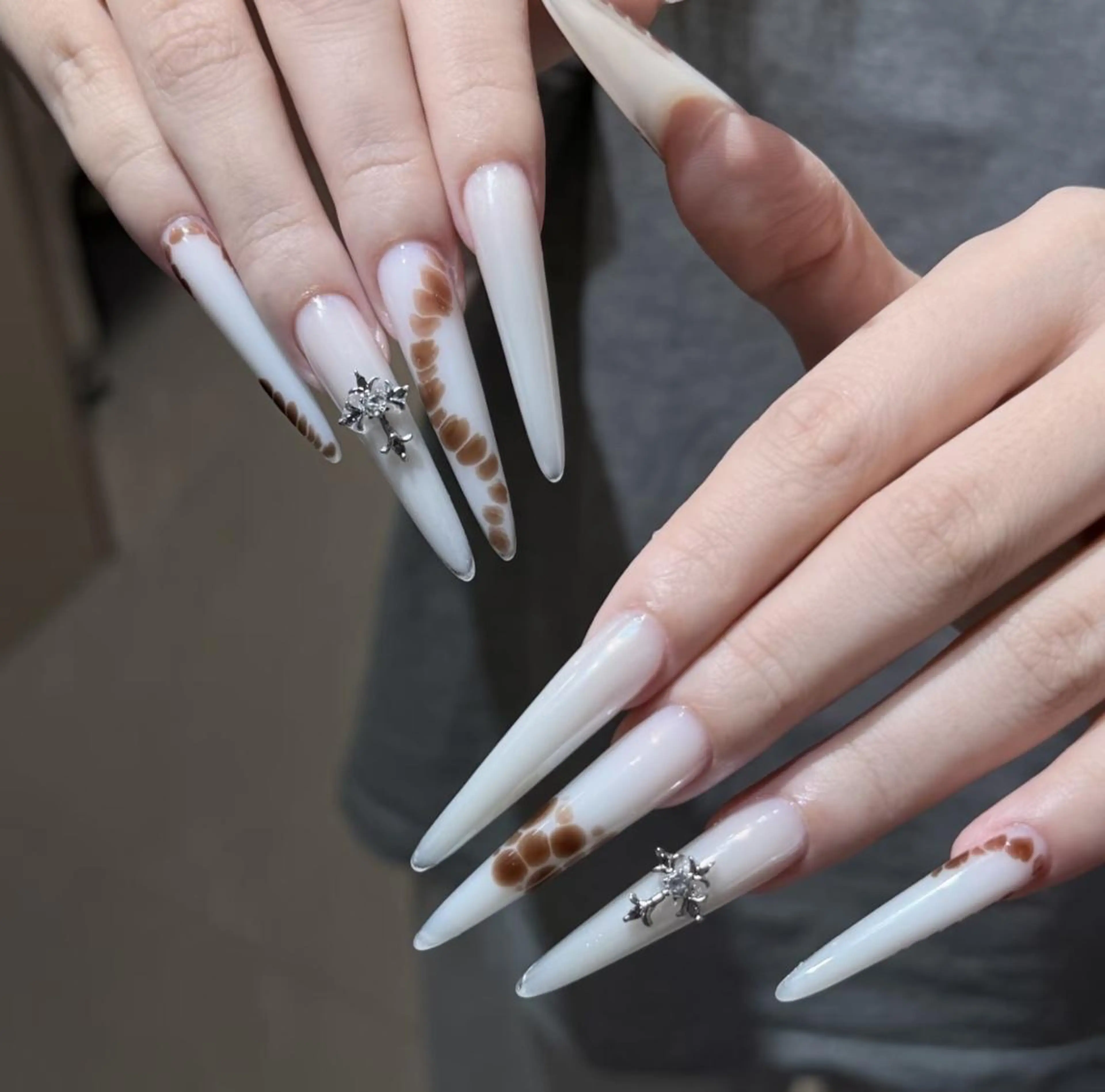 ネイル ハンドネイル 🎀 NaNa_nailのネイルデザイン