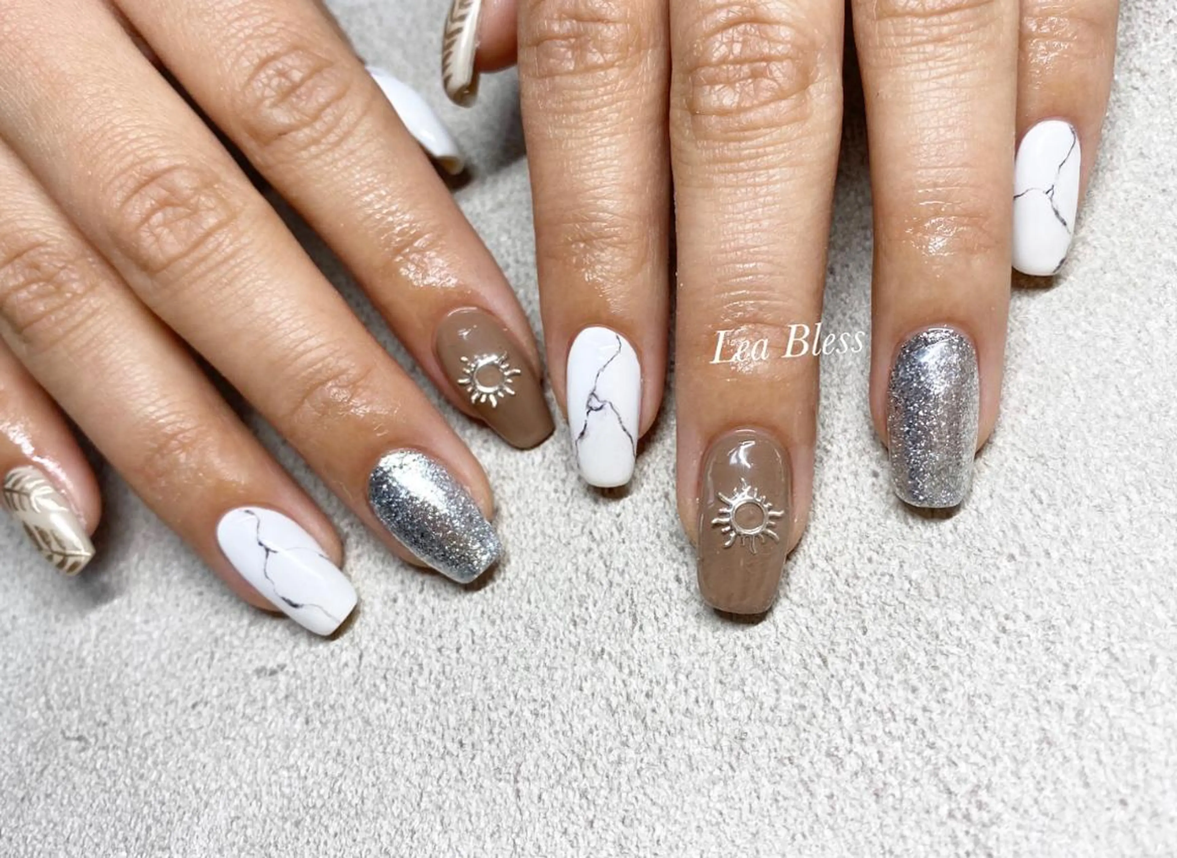 ネイル ハンドネイル Lea Bless 河原町のネイルデザイン