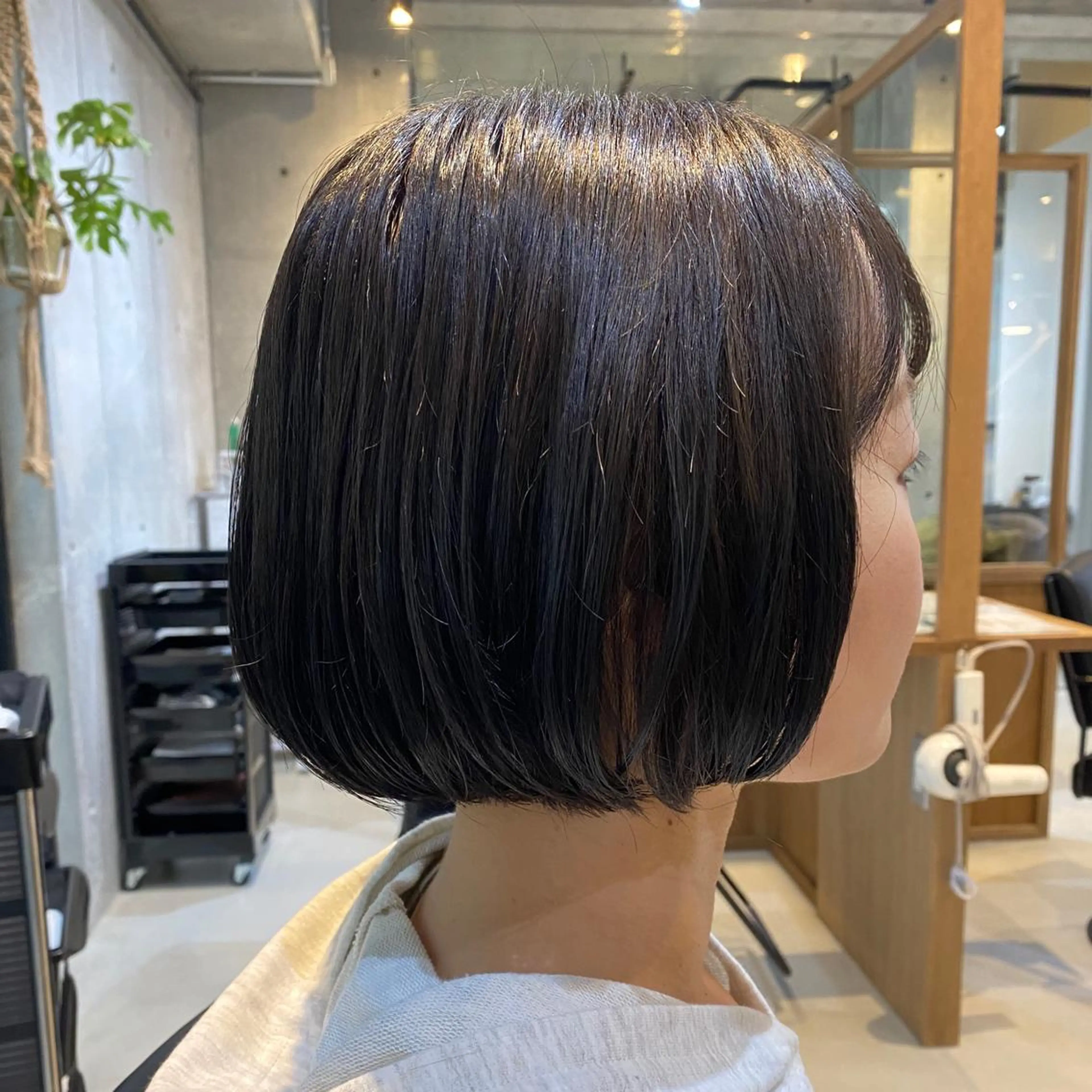 ショート 川尻 詩織のヘアスタイル