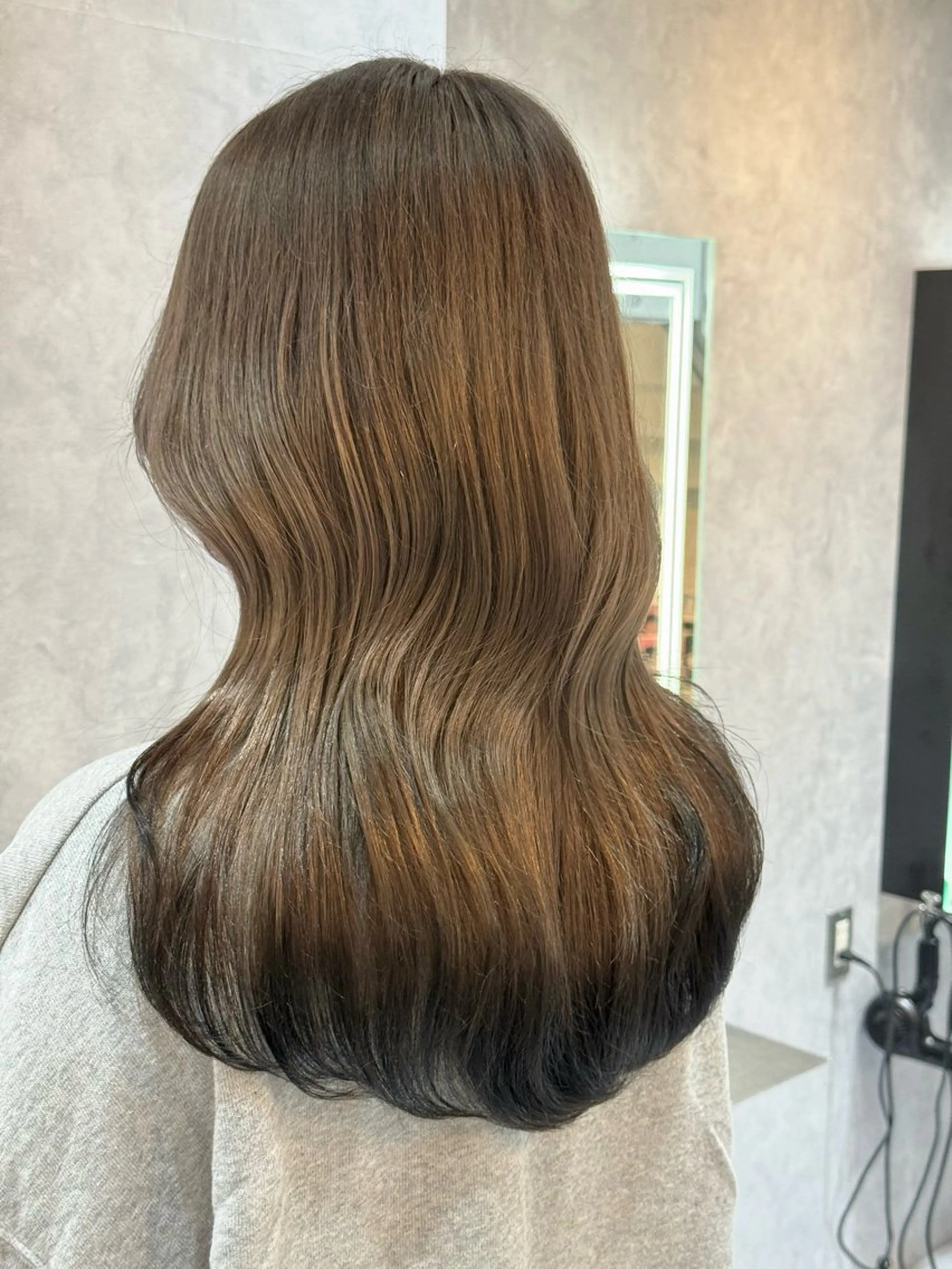 カラー デザインカラー ヘアカラー レディースモデル募集 角快利のヘアスタイル