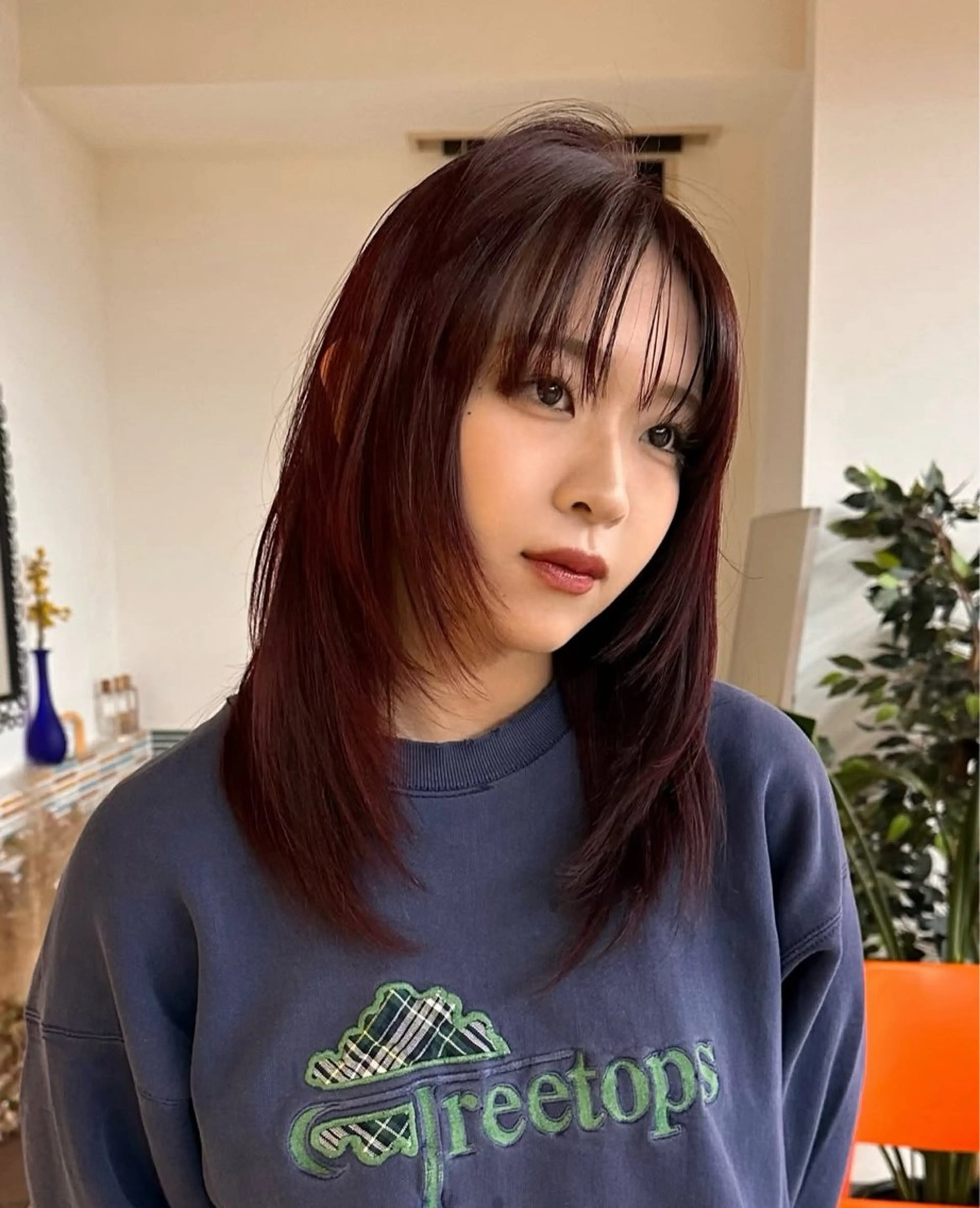 セミロング カラー ブリーチ ボルドーカラー ダブルカラー ブリーチなしカラー ハイレイヤー ヘアカラー 縮毛矯正/ mikaのヘアスタイル