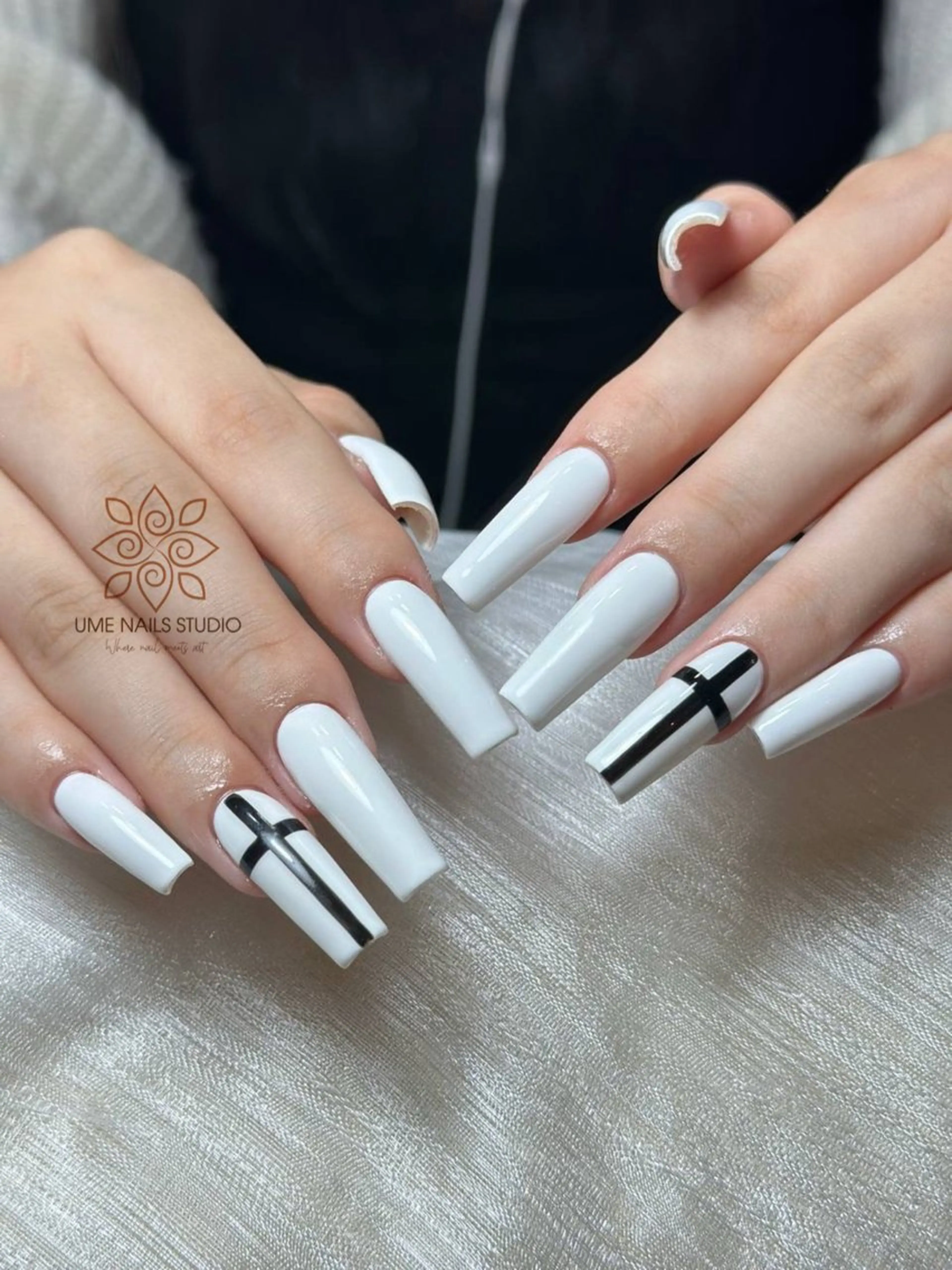 ネイル チークネイル クリアネイル ガーリー キラキラネイル 韓国ネイル ハンドネイル Ume Nail Studioのネイルデザイン