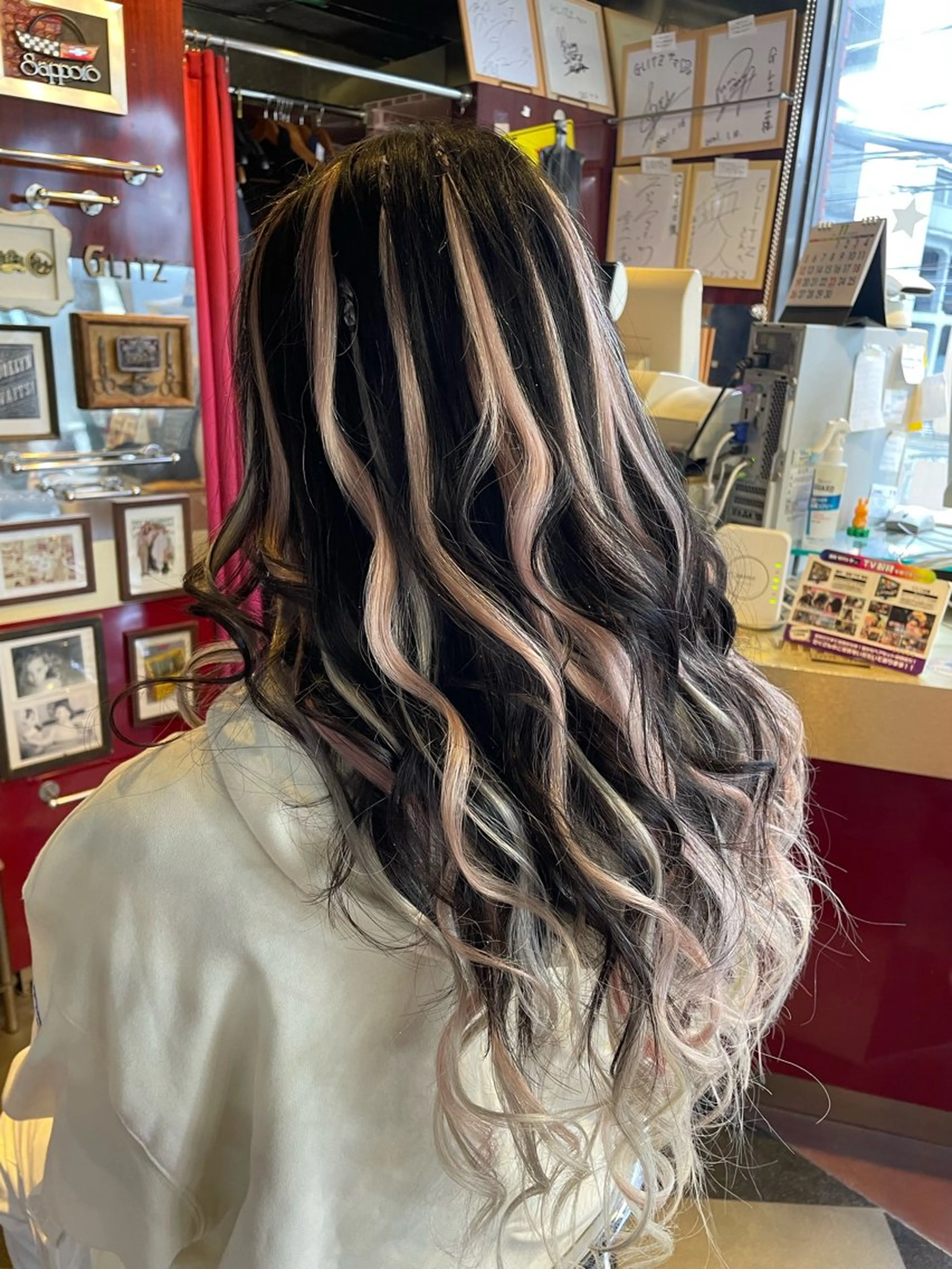 👑派手髪/カット 👑ANRYのヘアスタイル