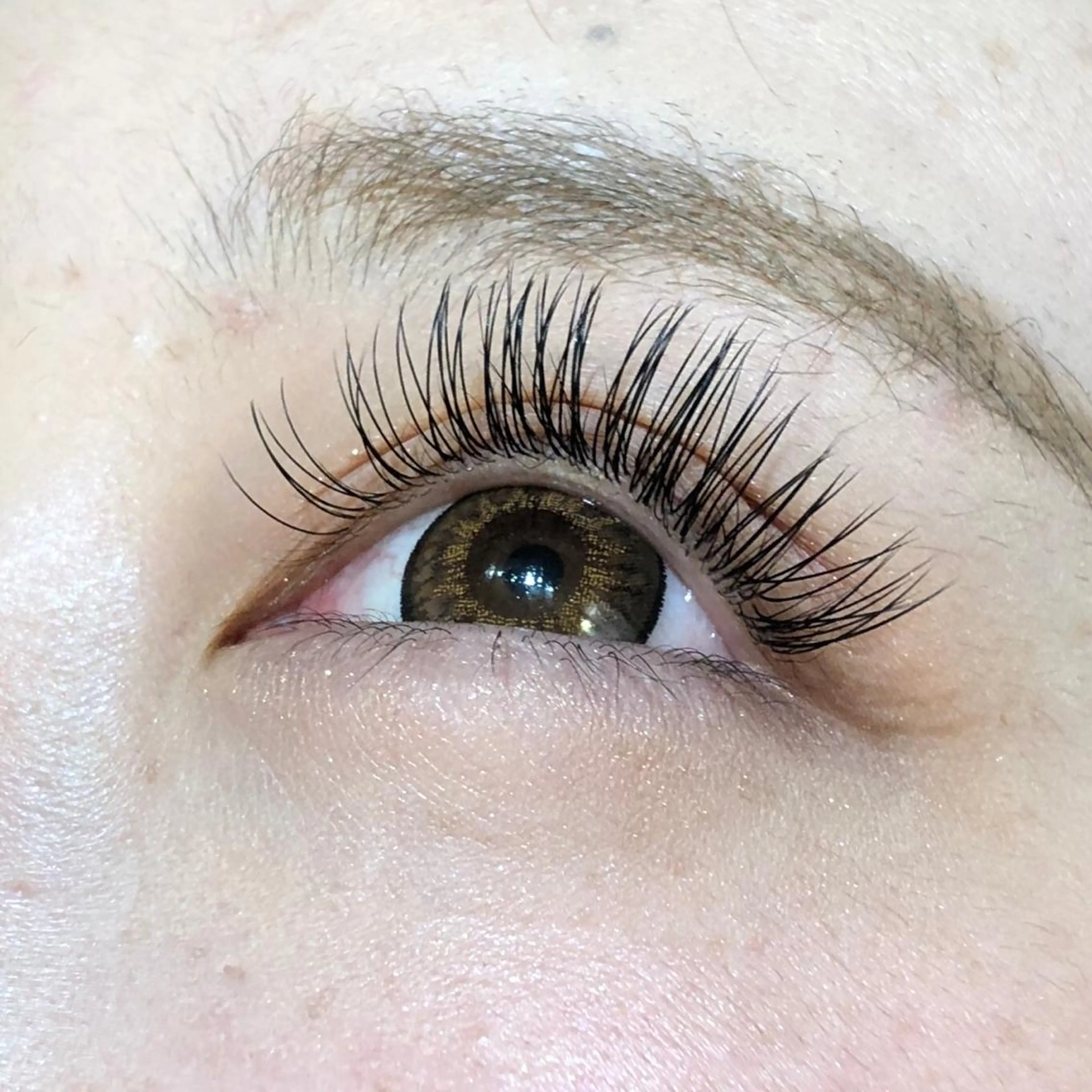 マツエク・マツパ フラットラッシュ 眉毛専門店brow art上野店　阿部の眉毛・アイブロウイメージ