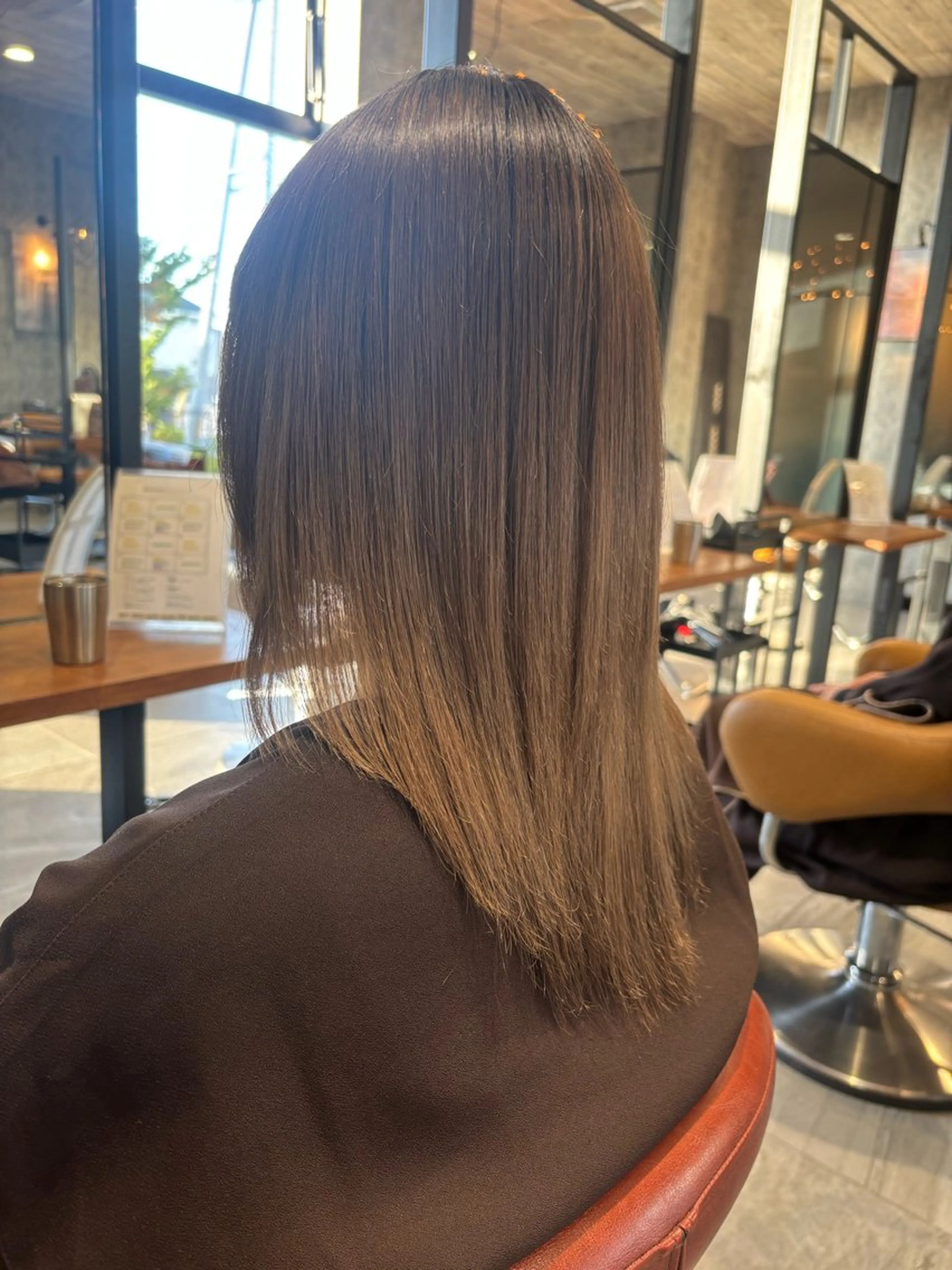 セミロング 縮毛矯正 earth中野山店 西尾　乃朱のヘアスタイル