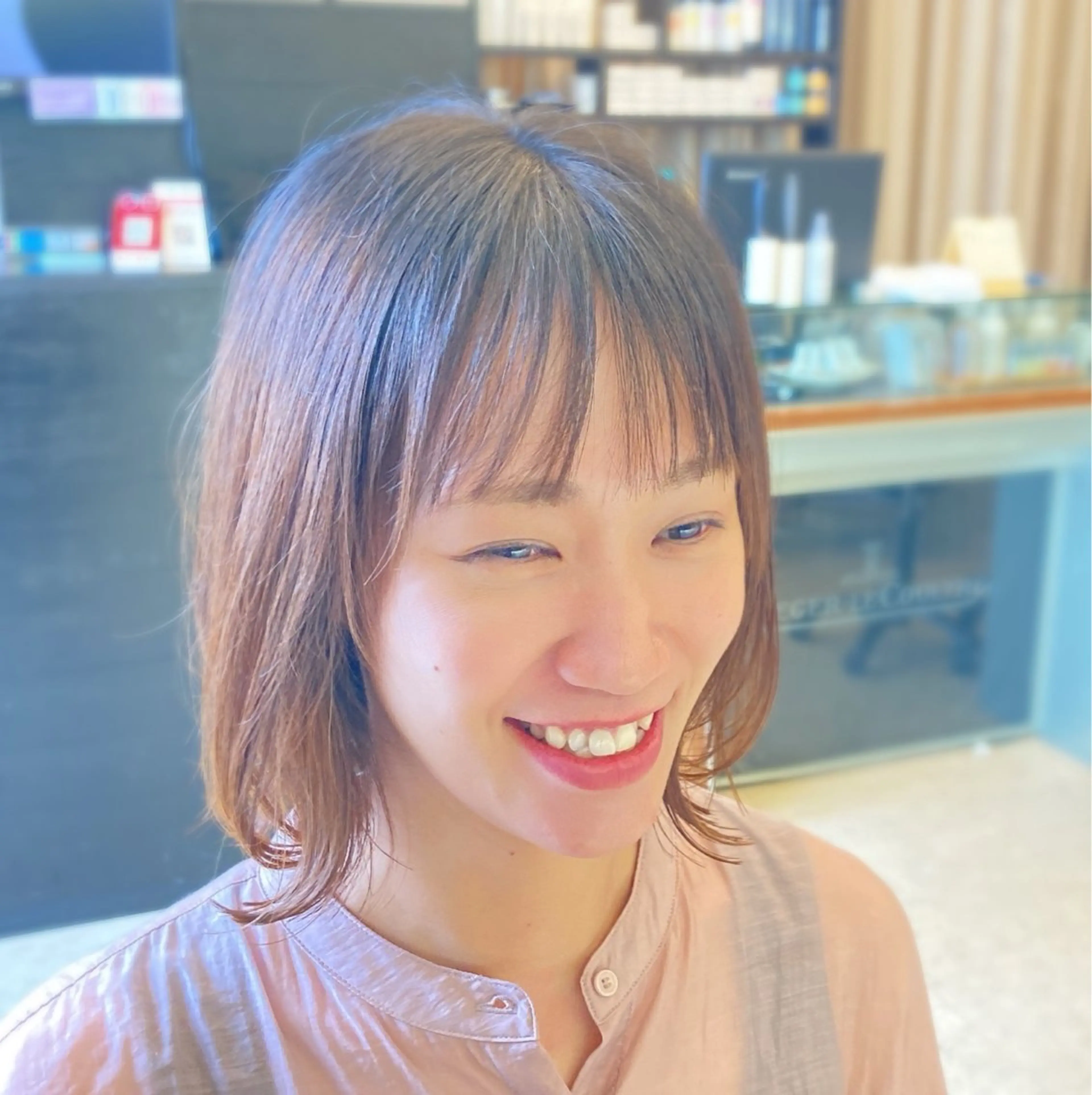 ミディアム ボブ くびれヘア 外ハネヘア 松岡 アユミ  berryのマツエク・マツパデザイン