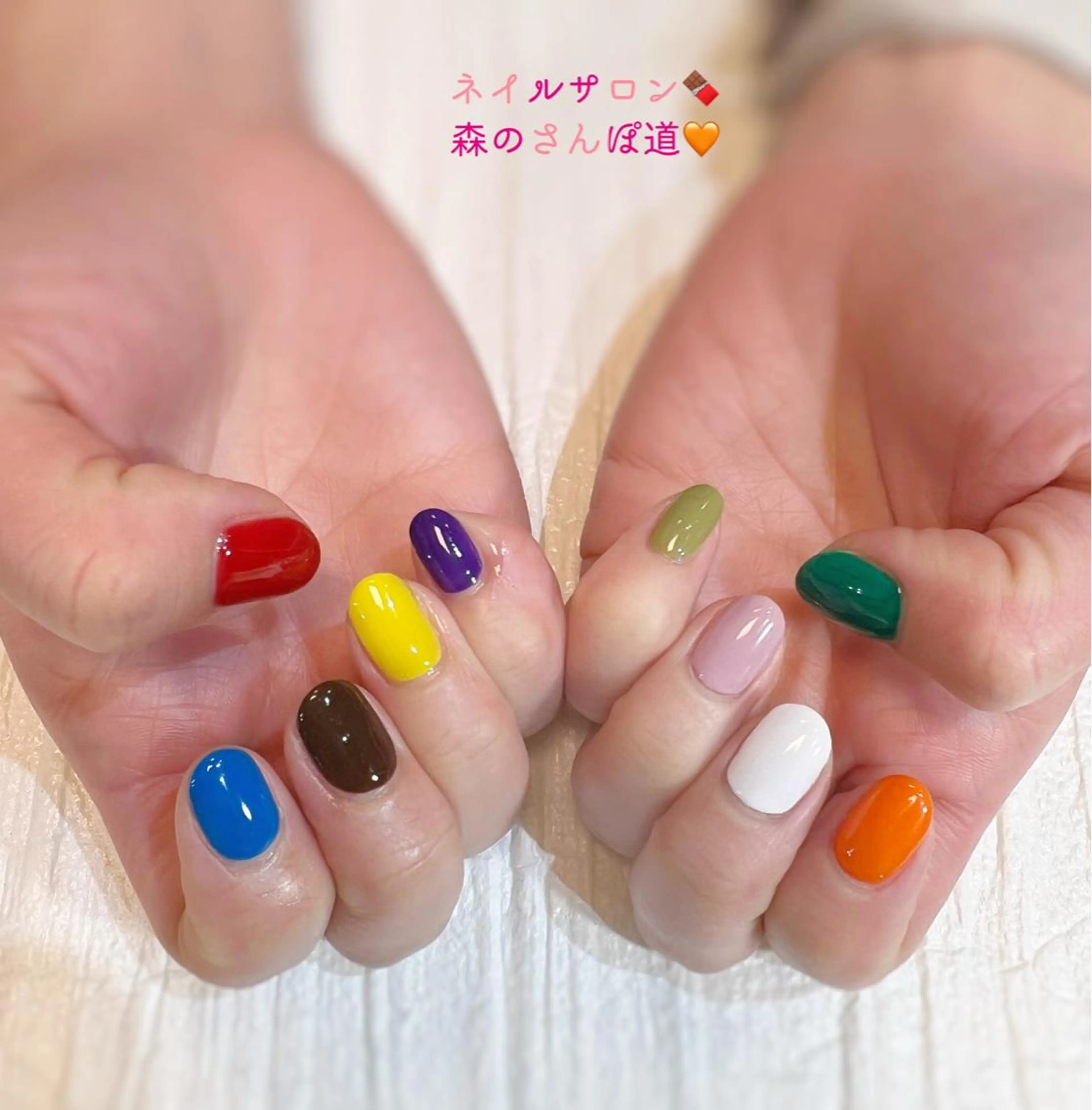 ネイル ハンドネイル ショートネイル 森のさんぽ道のネイルデザイン