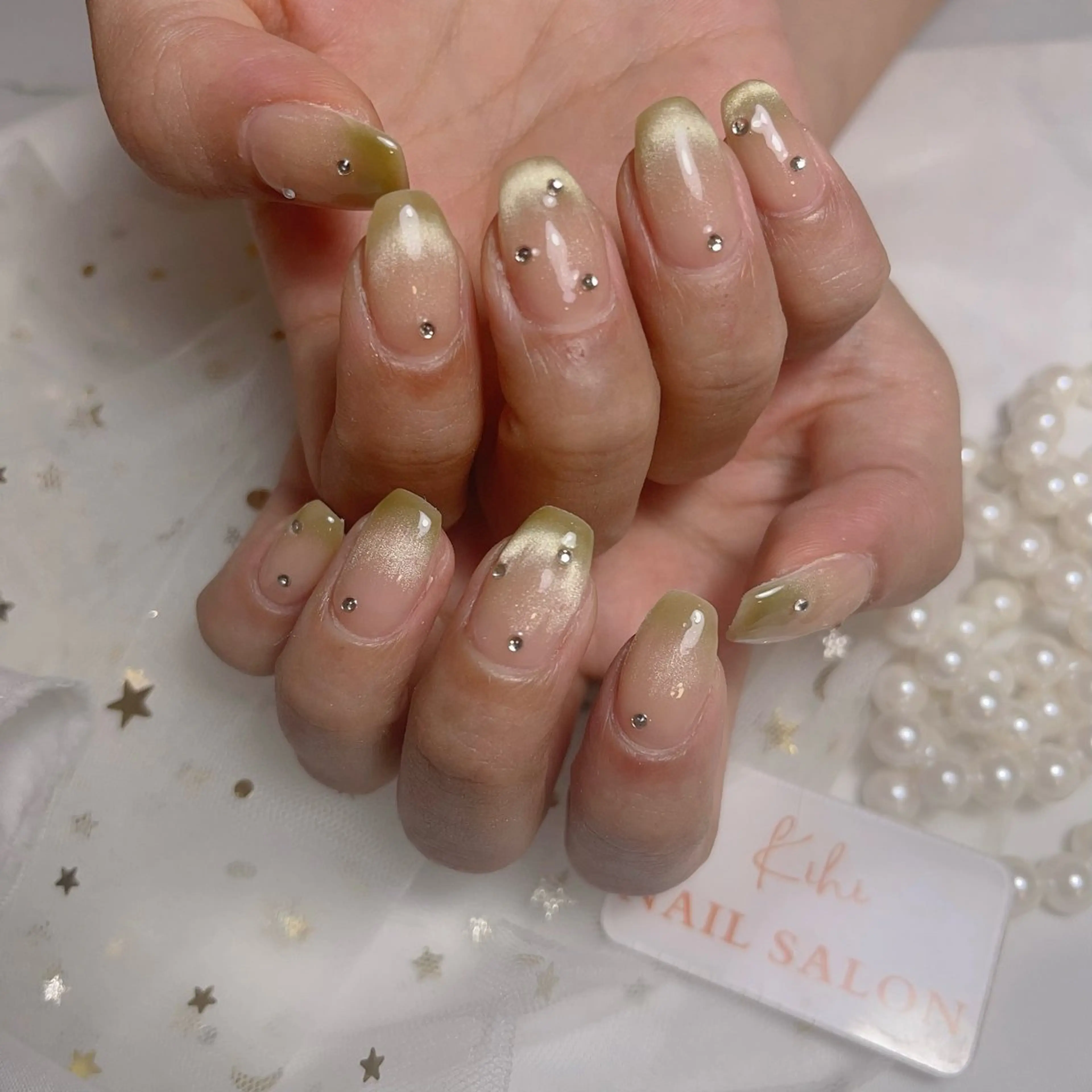 ネイル アートネイル フレンチネイル ジェルネイル グラデーション 韓国ネイル ハンドネイル ハンドケア さくら💮💮 【オフ無料】のネイルデザイン