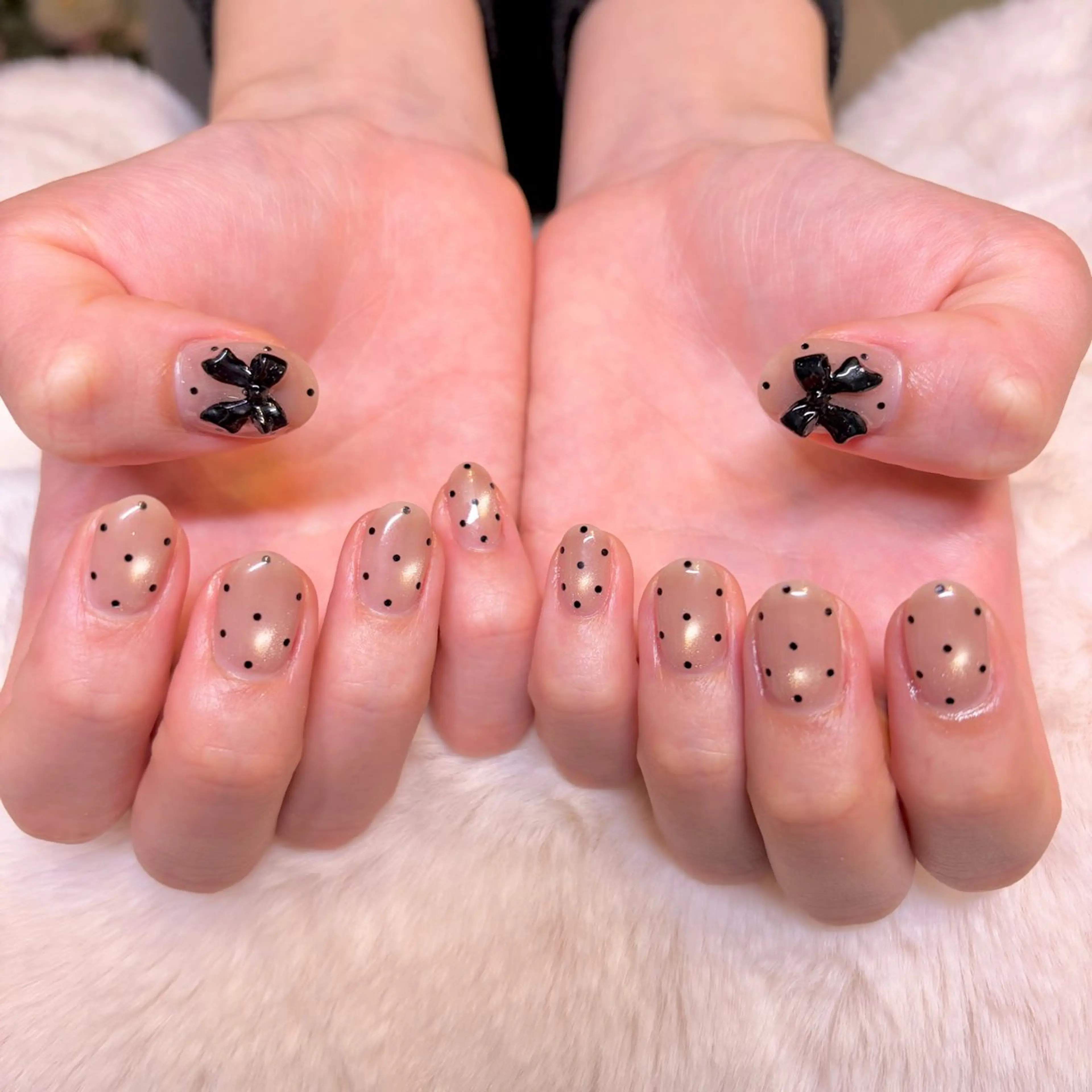 ネイル ドット ガーリー ハンドネイル nail salon e'mu💐のネイルデザイン
