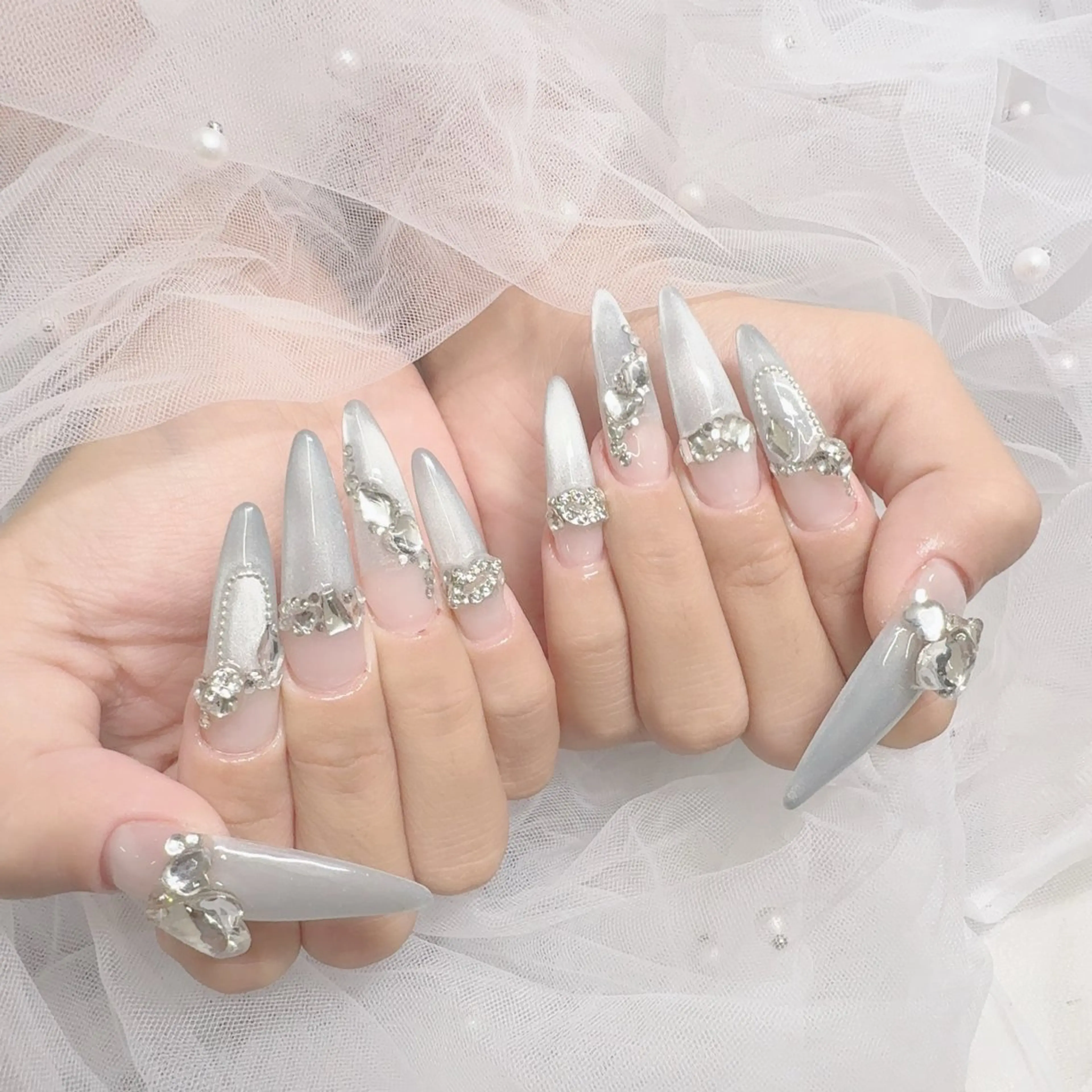 ネイル マグネットネイル FIIL nail MEIのネイルデザイン