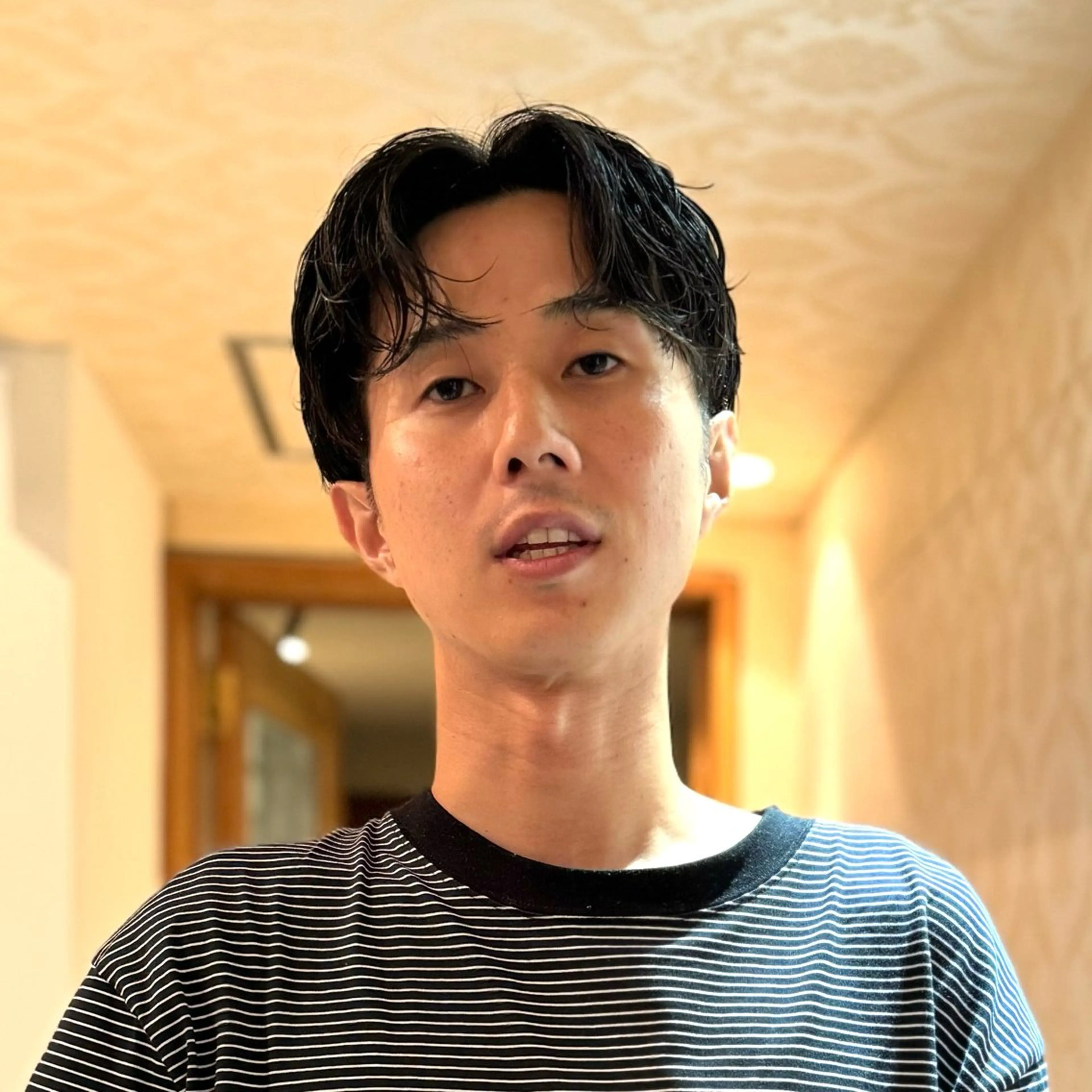 メンズ センターパート カット パーマ 丸山 航輝のヘアスタイル