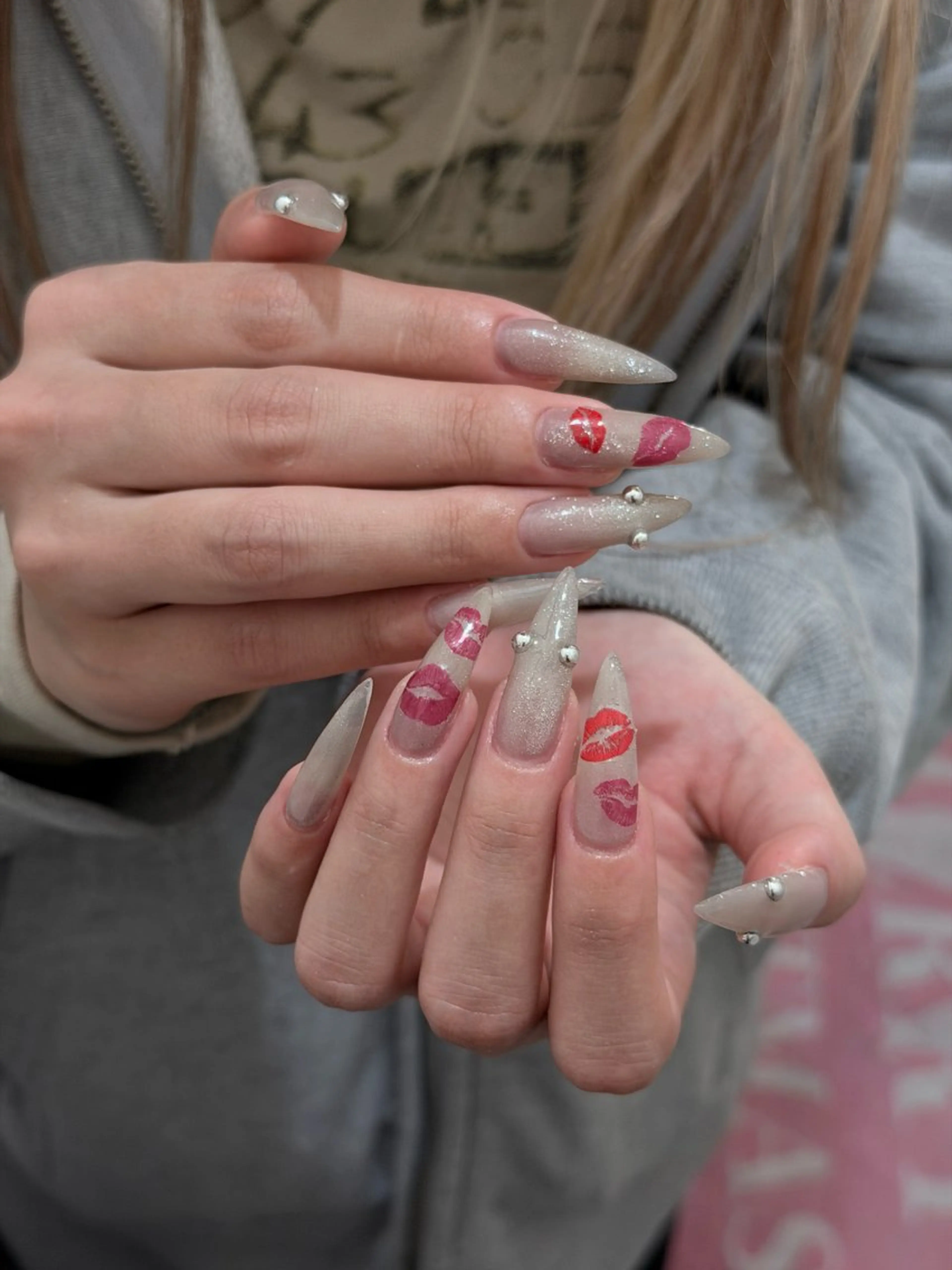 ネイル オーロラネイル ボルドー ブラウン 氷ネイル・うるうるネイル キラキラネイル ハンドネイル Julli ジュリのネイルデザイン