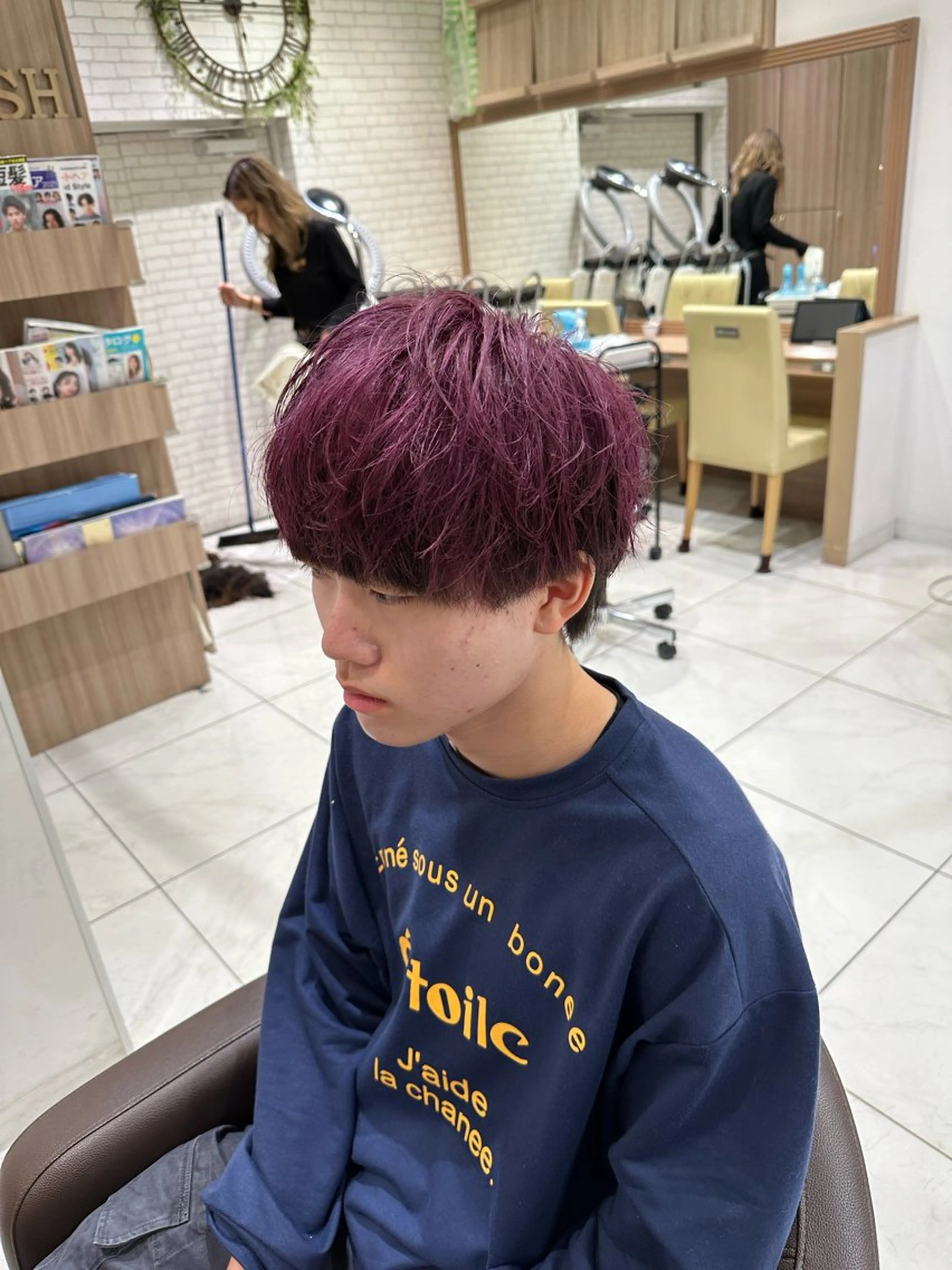 ショート カラー メンズ マッシュ ピンクカラー バイオレットカラー カット ヘアカラー 渡邉 理央のヘアスタイル