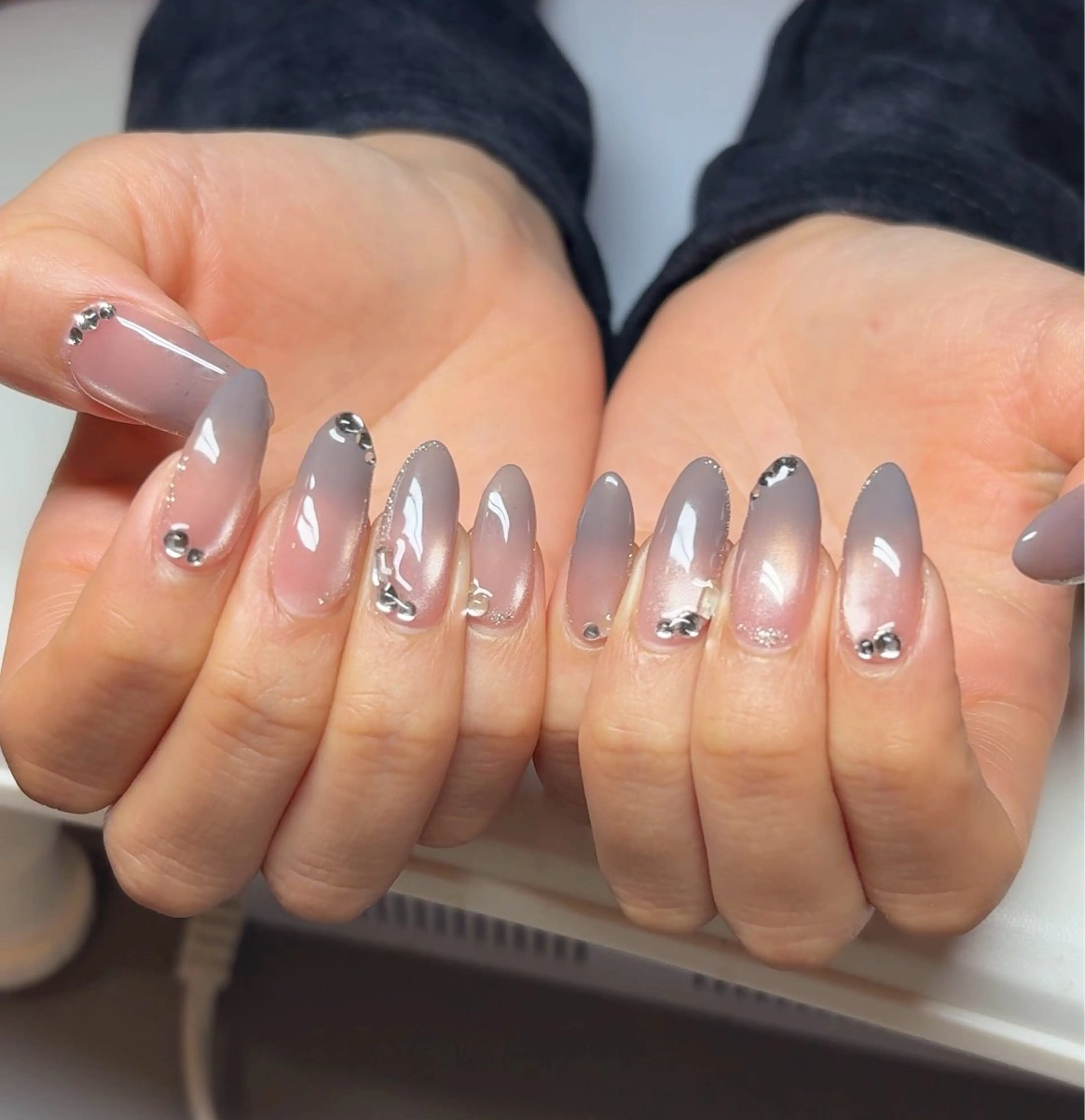 ネイル グラデーション マグネットネイル Lily Nailのネイルデザイン