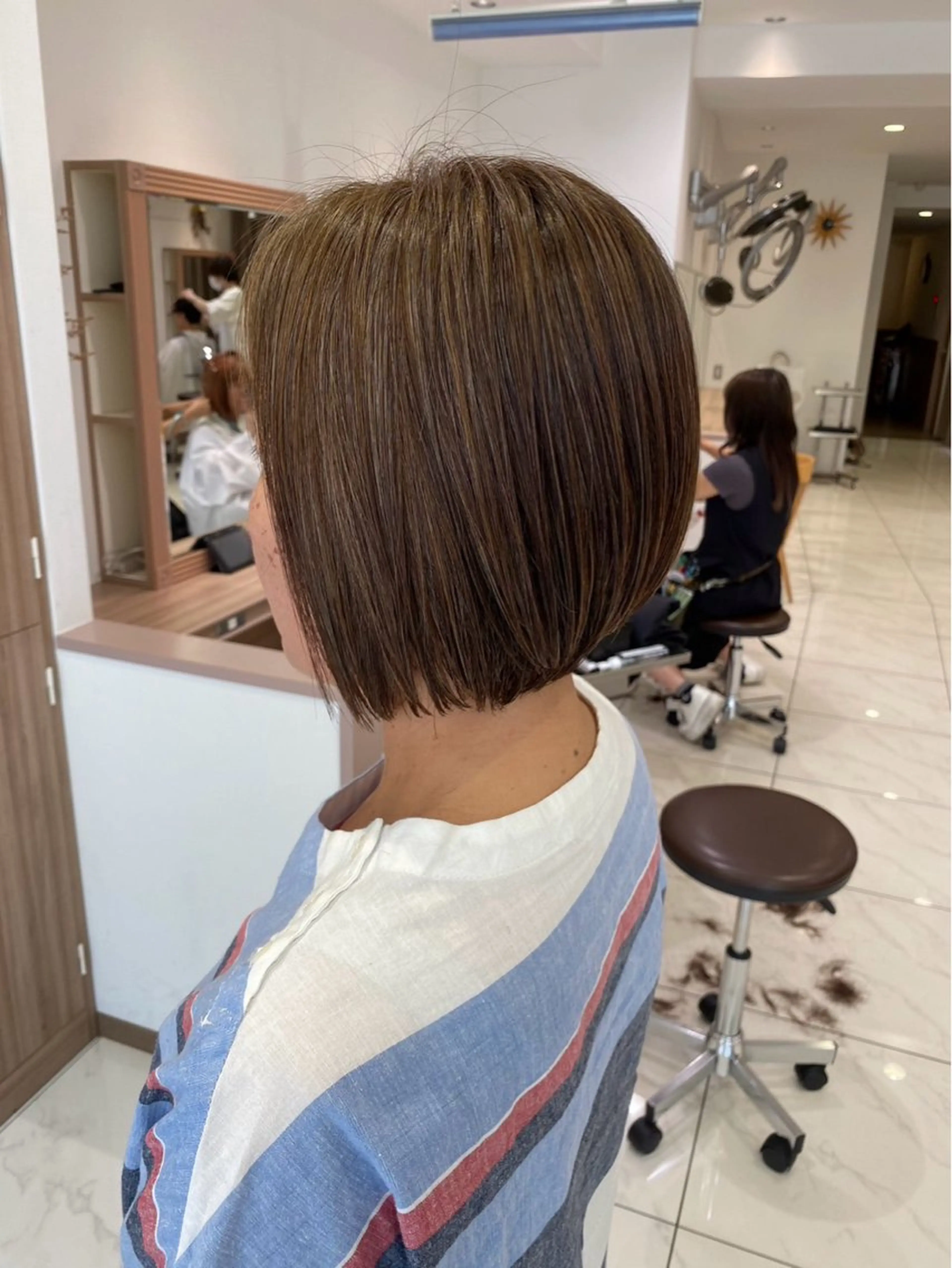 ショート カット ヘアカラー 🌱脱白髪染め特化 🌱岡田将英のヘアスタイル