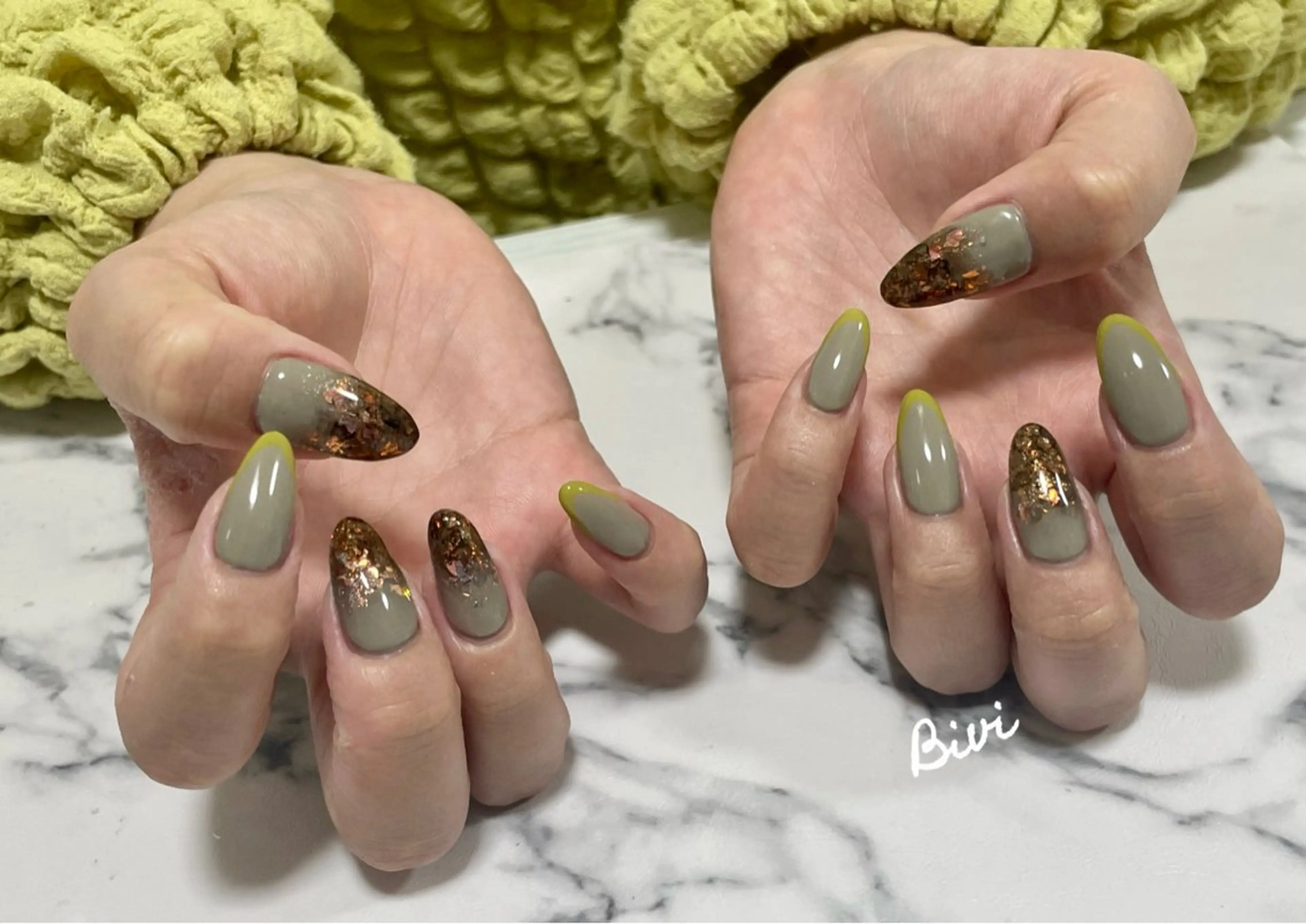 ネイル アートネイル フラッシュネイル ラメ(グリッター) シルバー スクエアネイル ハンドネイル ハンドケア ♡Bivi♡自爪に 優しいネイルサロンのネイルデザイン