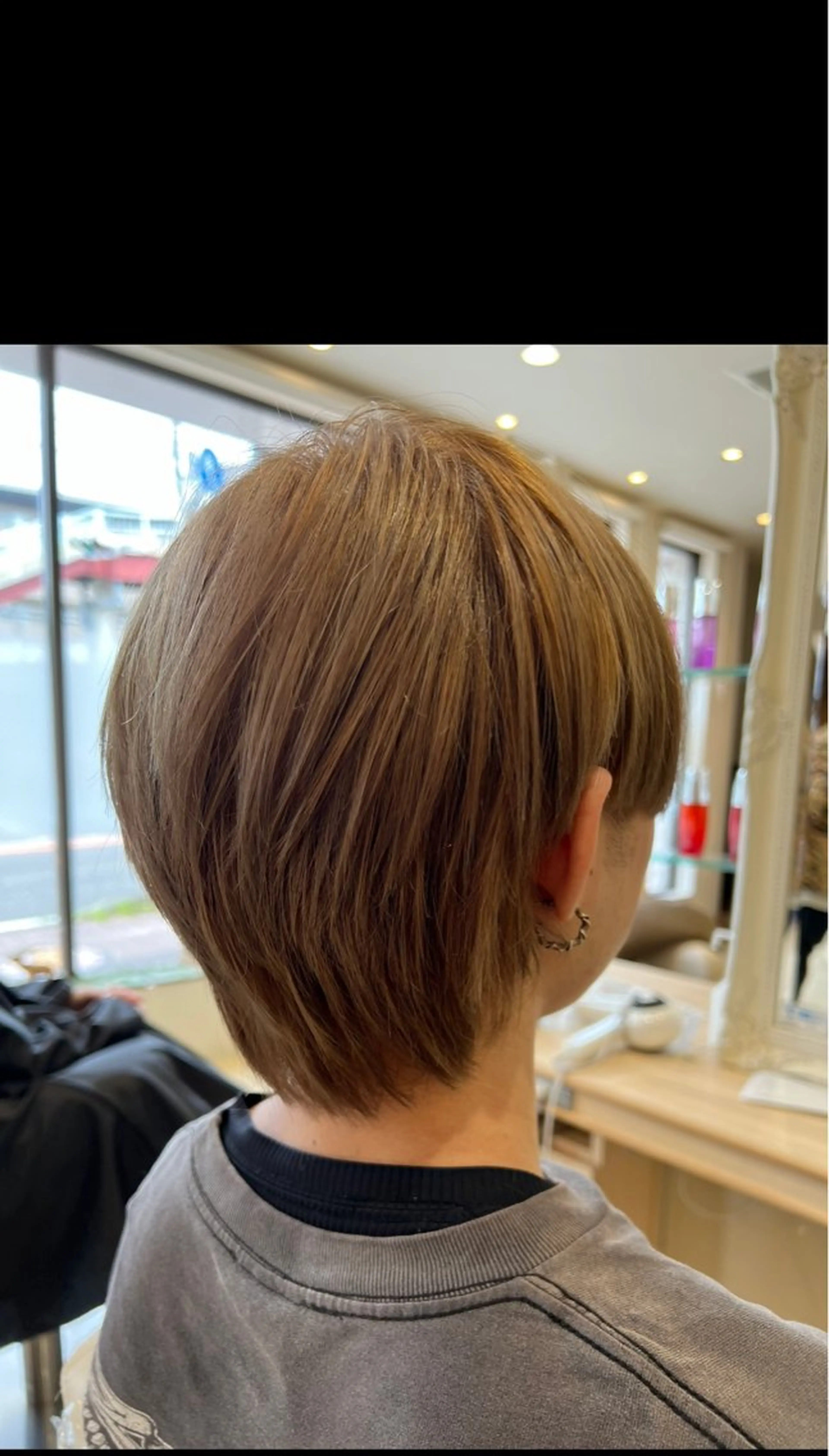 ショート カラー メンズ オージュアソムリエ 遠藤大河のヘアスタイル