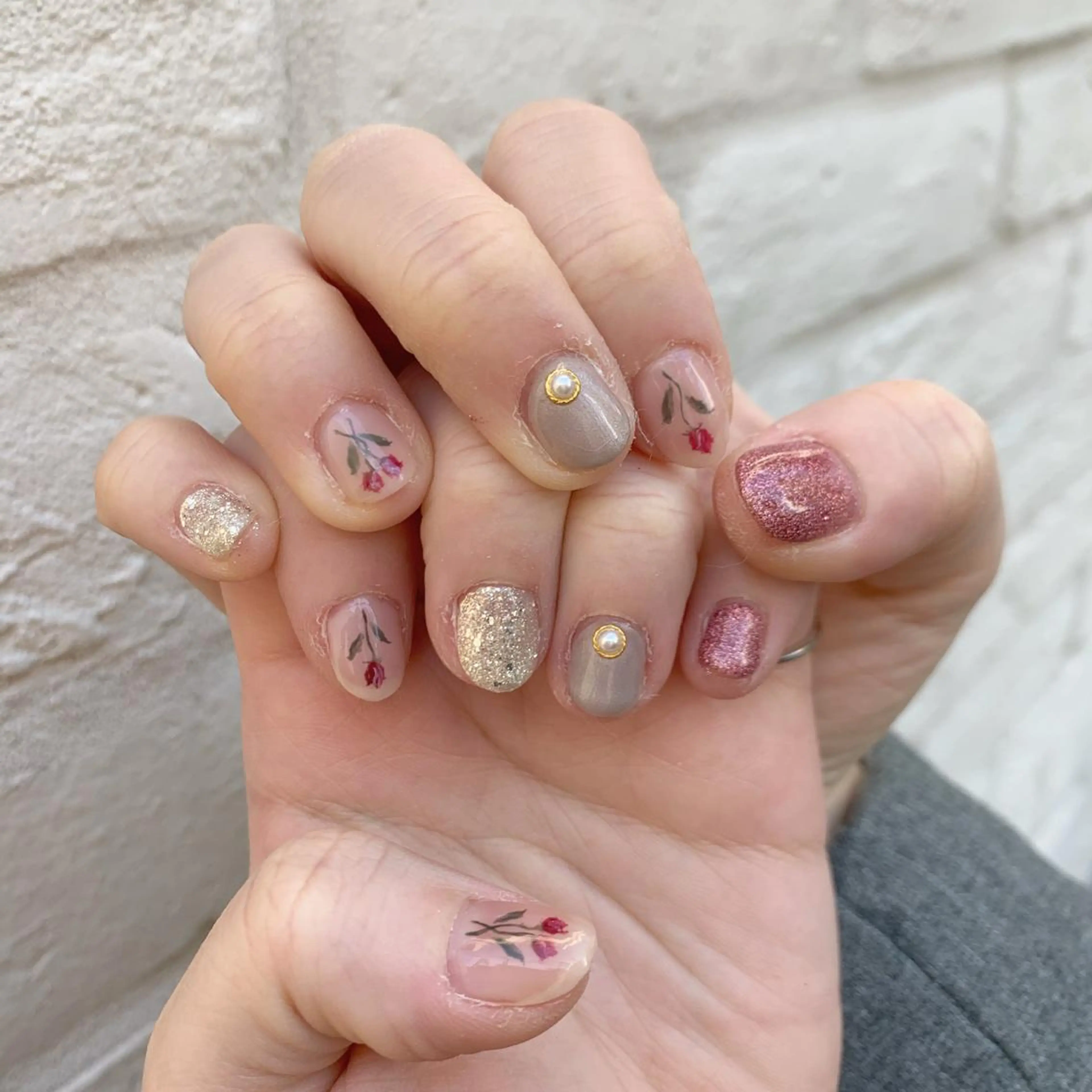 ネイル ヤマダ サクラのヘアスタイル