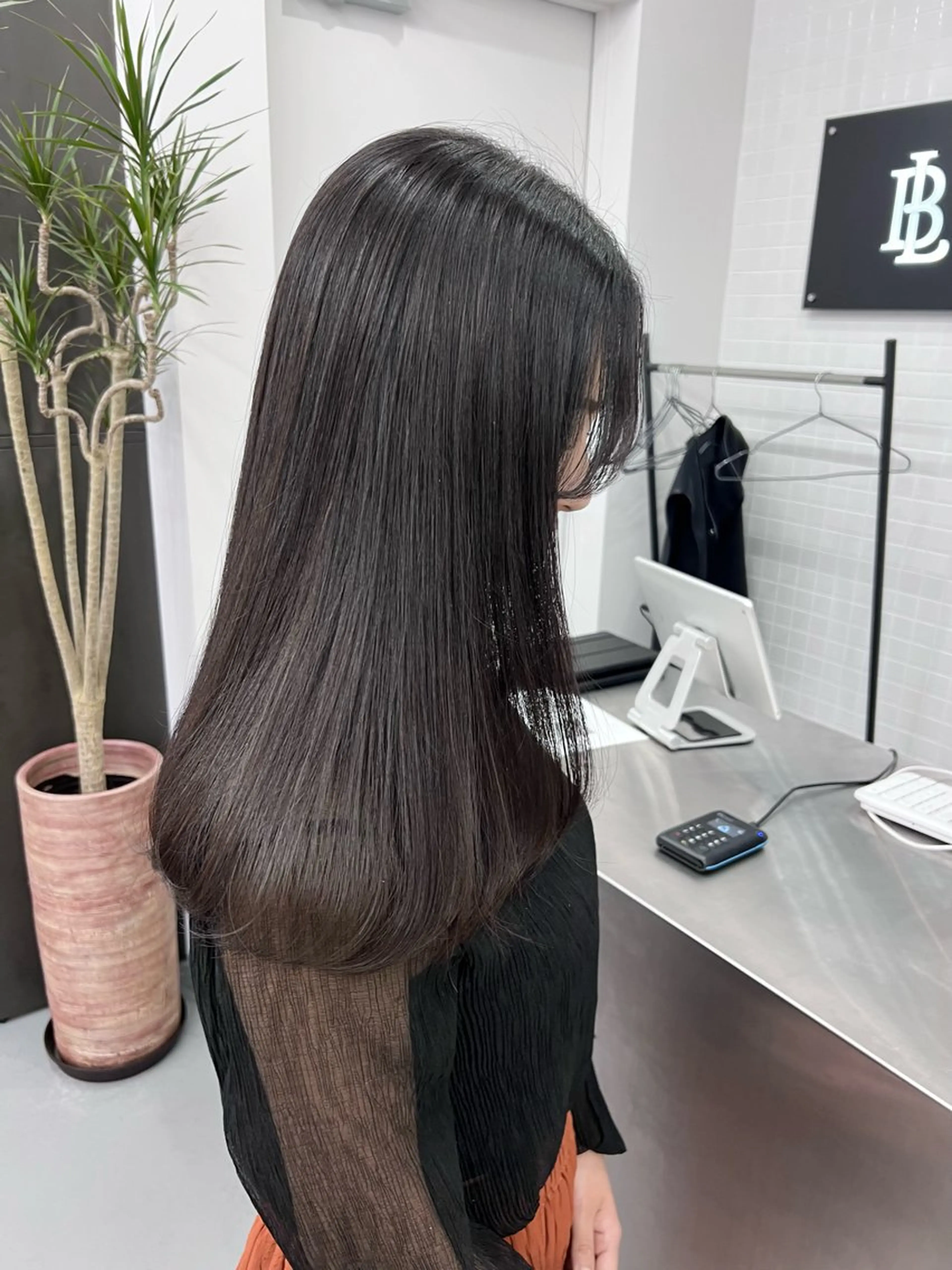 🌟気になるところだけ伸ばそう💜🌈【圧倒的質感カット 】⭕️部分縮毛矯正⭕️oggiottoトリートメント❗️の写真