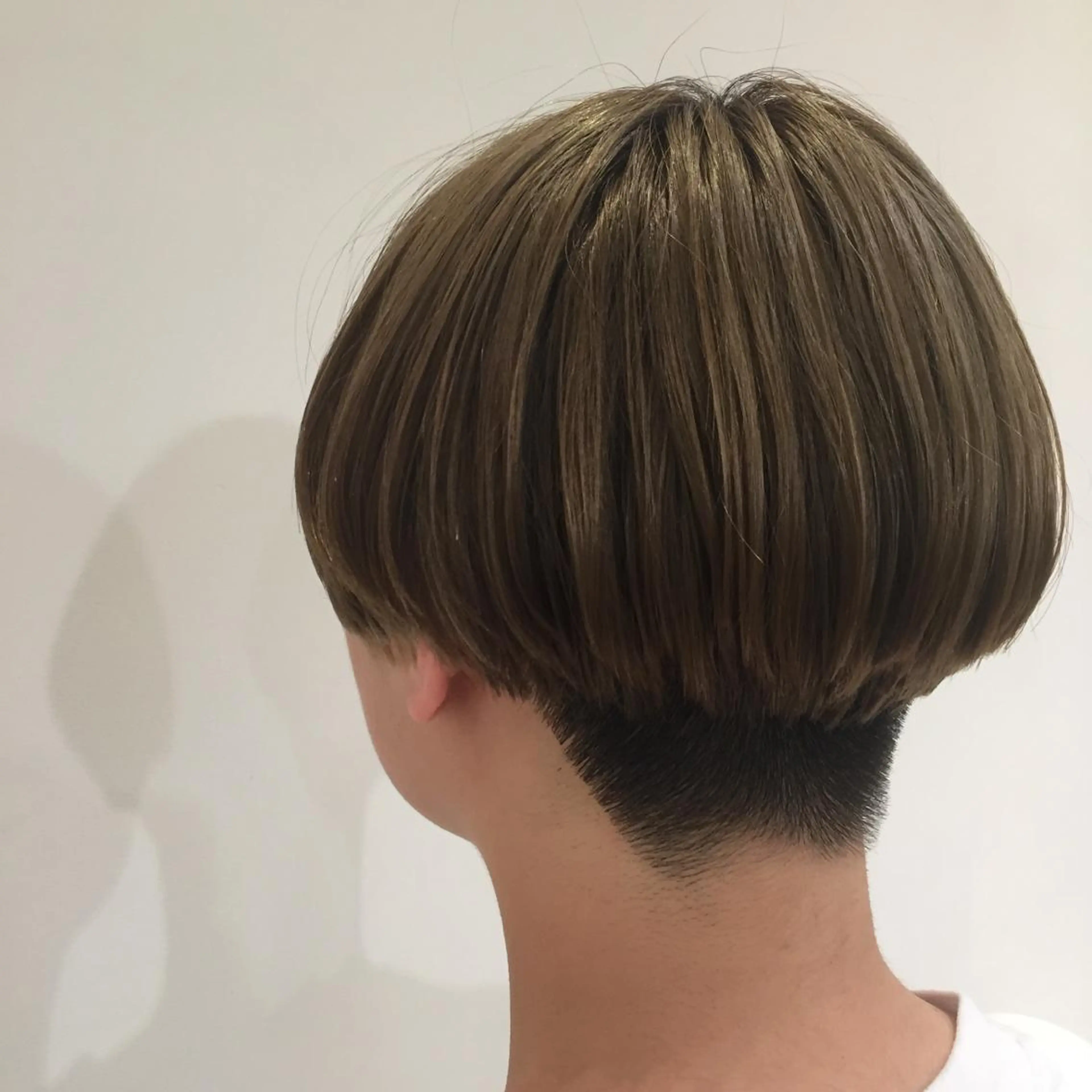 ショート GO TODAY SHAiRE SALON　下北沢店所属・冨永 志穂の眉毛・アイブロウイメージ