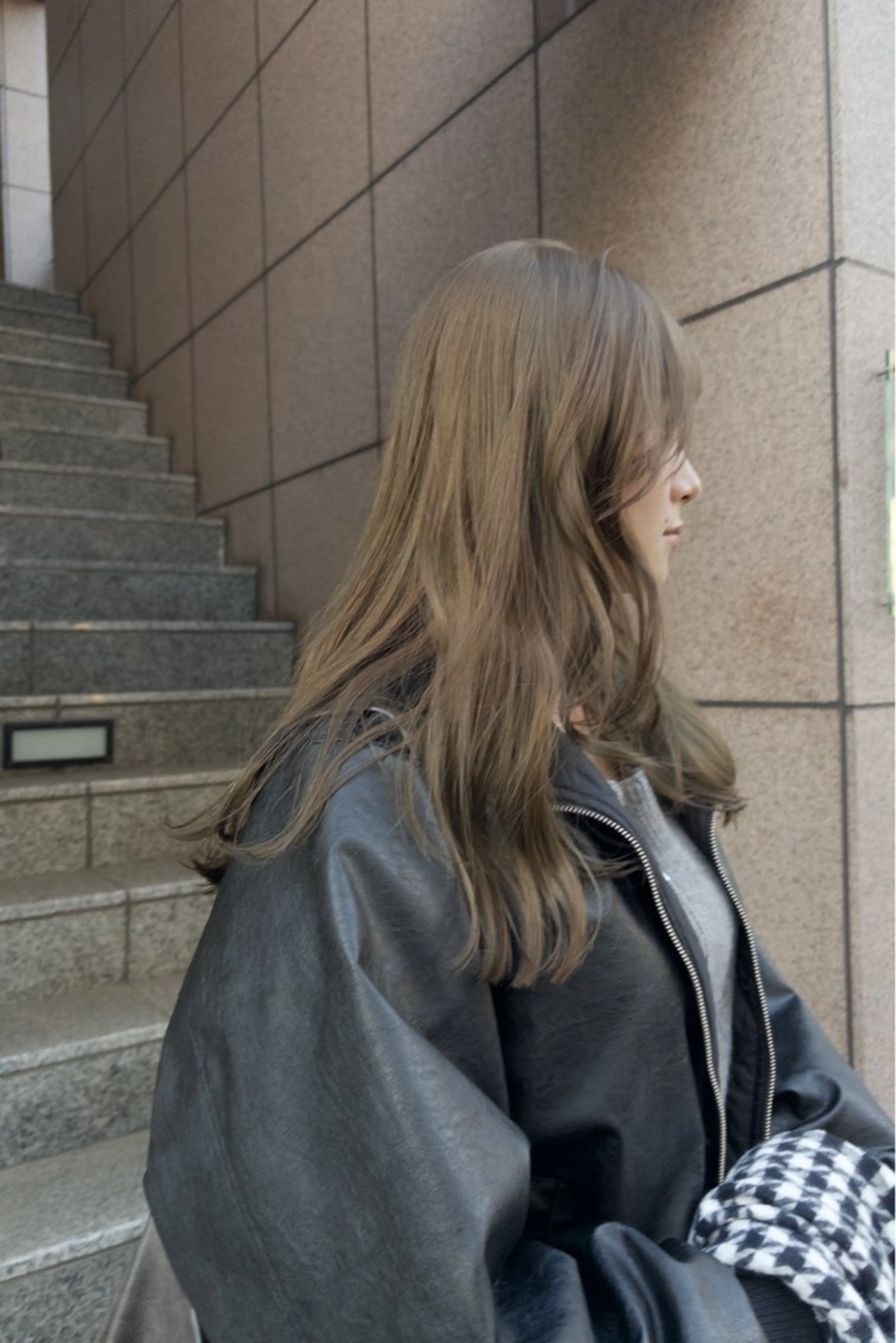 セミロング カラー カット ヘアカラー トリートメント じゅわっと暖色カラー 🍊Moemiのヘアスタイル