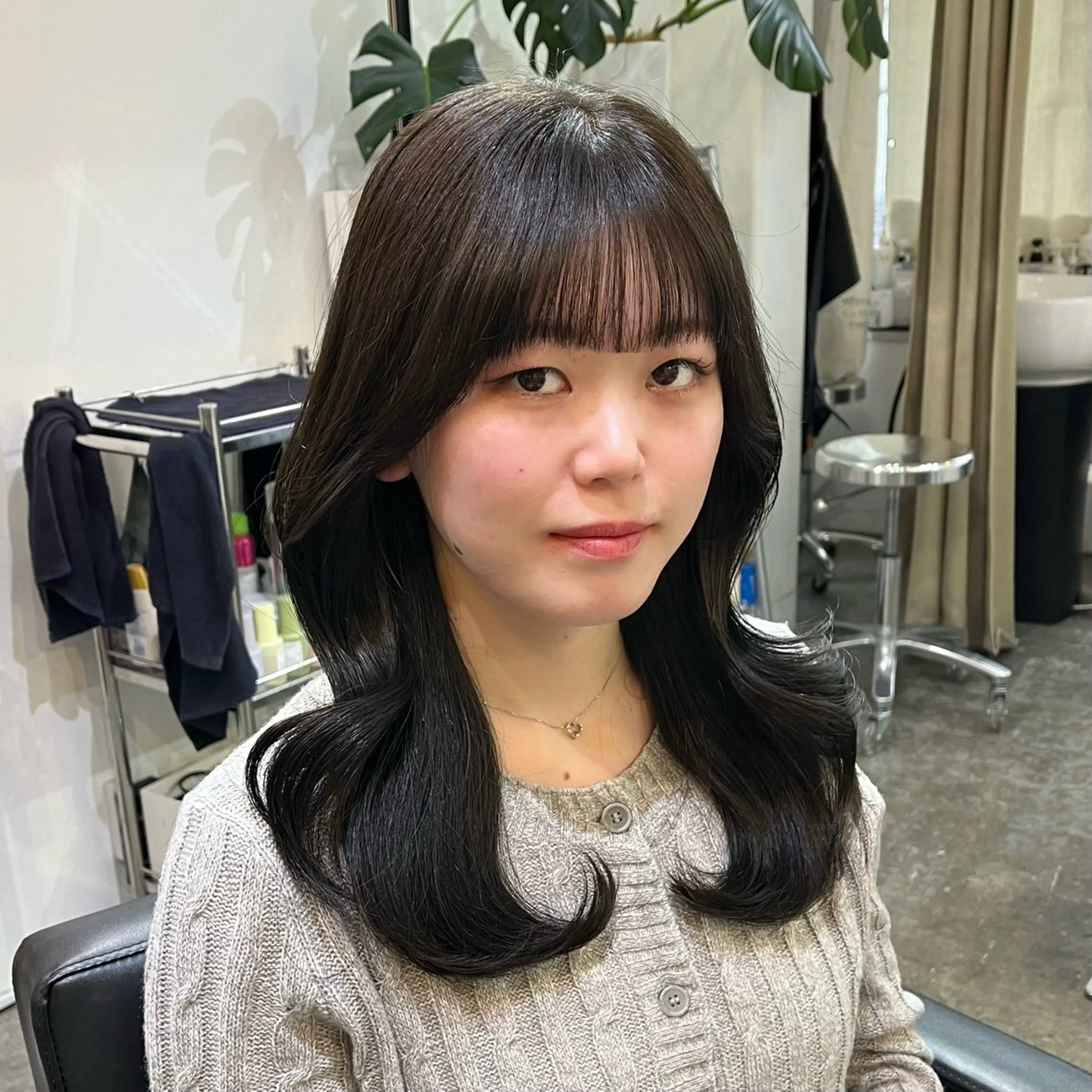 セミロング カラー グレージュ くびれヘア くびれレイヤー レイヤーカット 早朝セット☀️ レイヤー/Momoのヘアスタイル