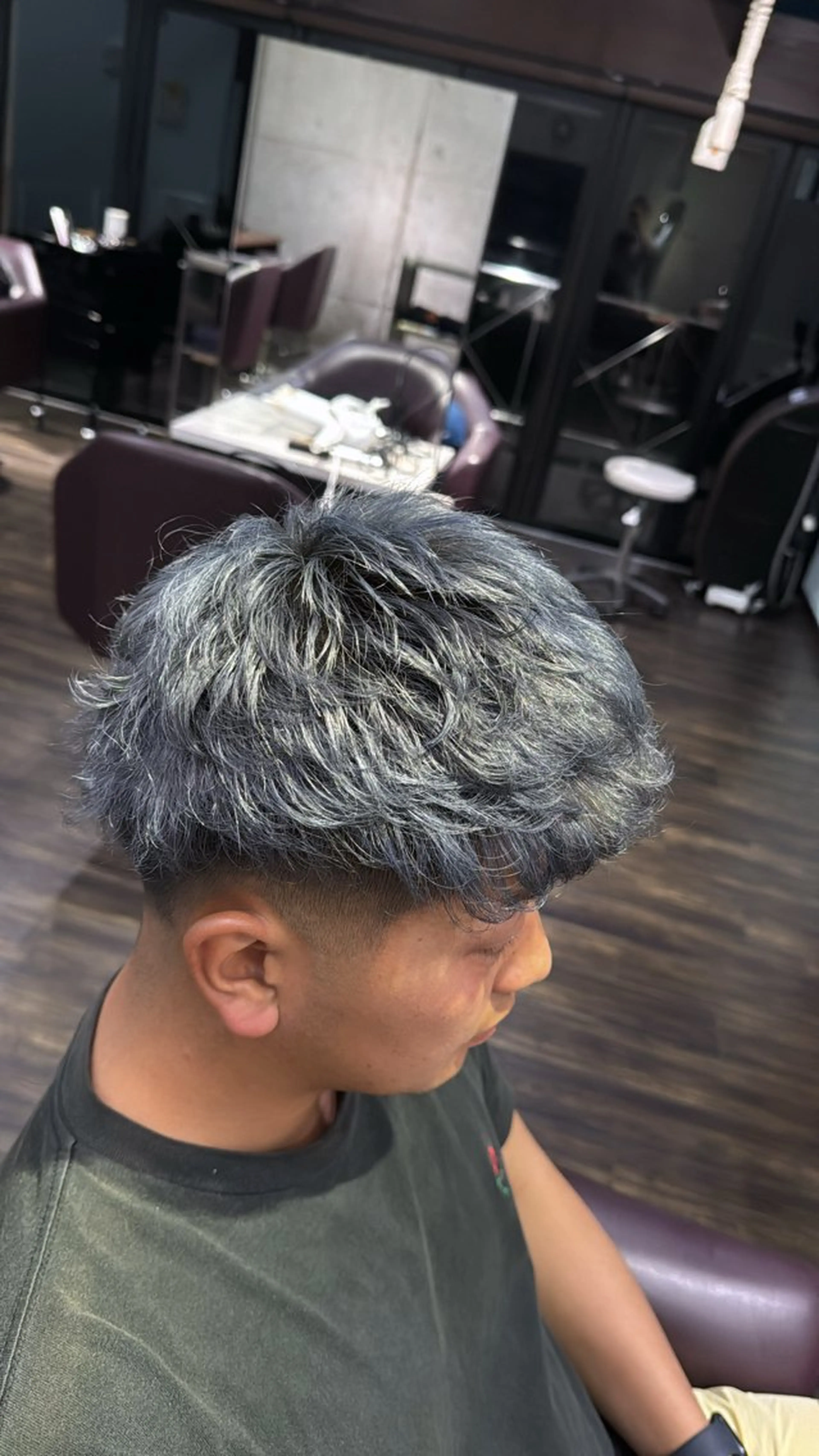 カラー アッシュ ブリーチ シルバー シルバーアッシュ Blink remit hair所属・Blink/大分 Tomomiのエステ・リラクイメージ