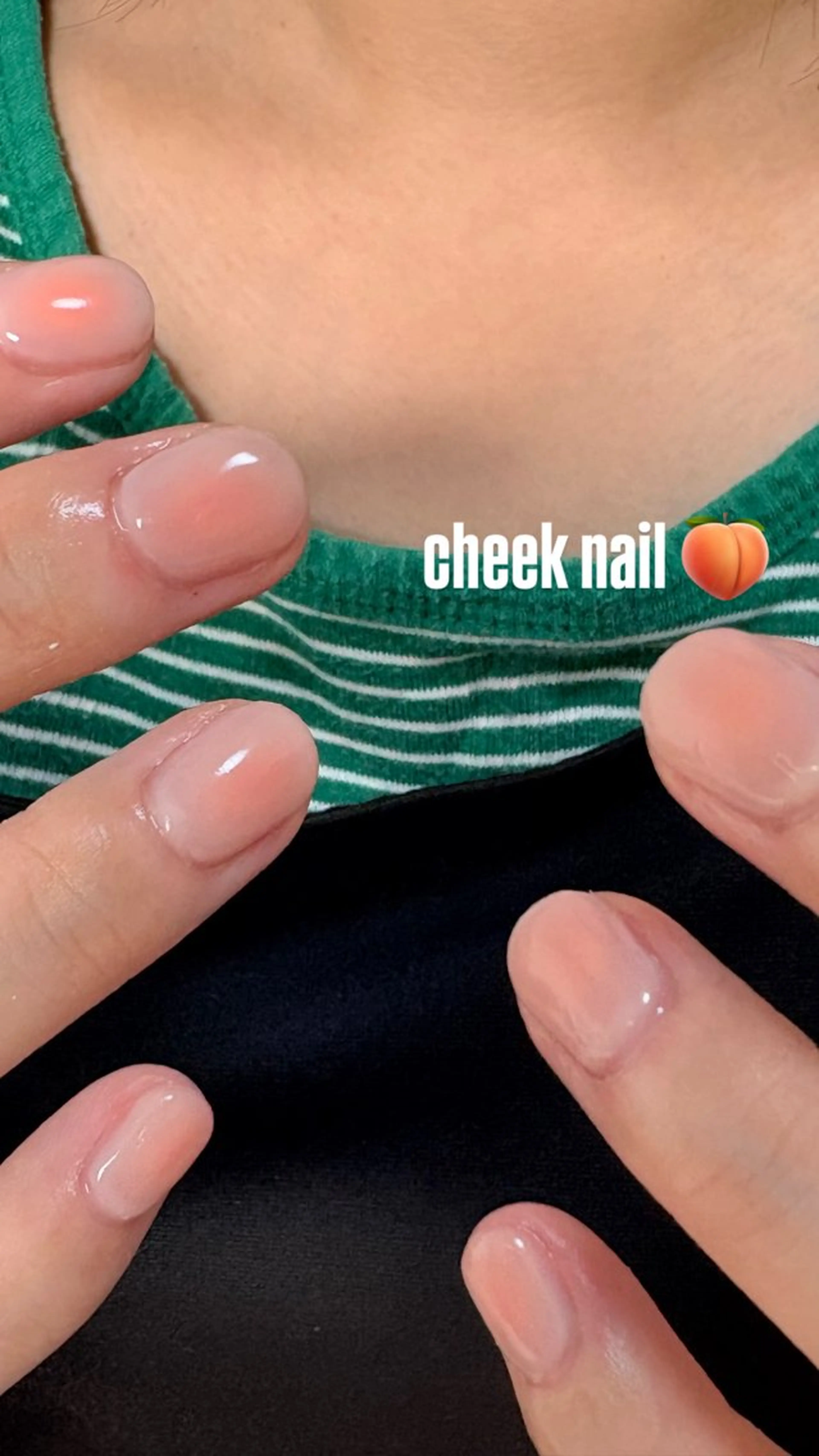 ネイル ハンドネイル she saw me / shokoのネイルデザイン