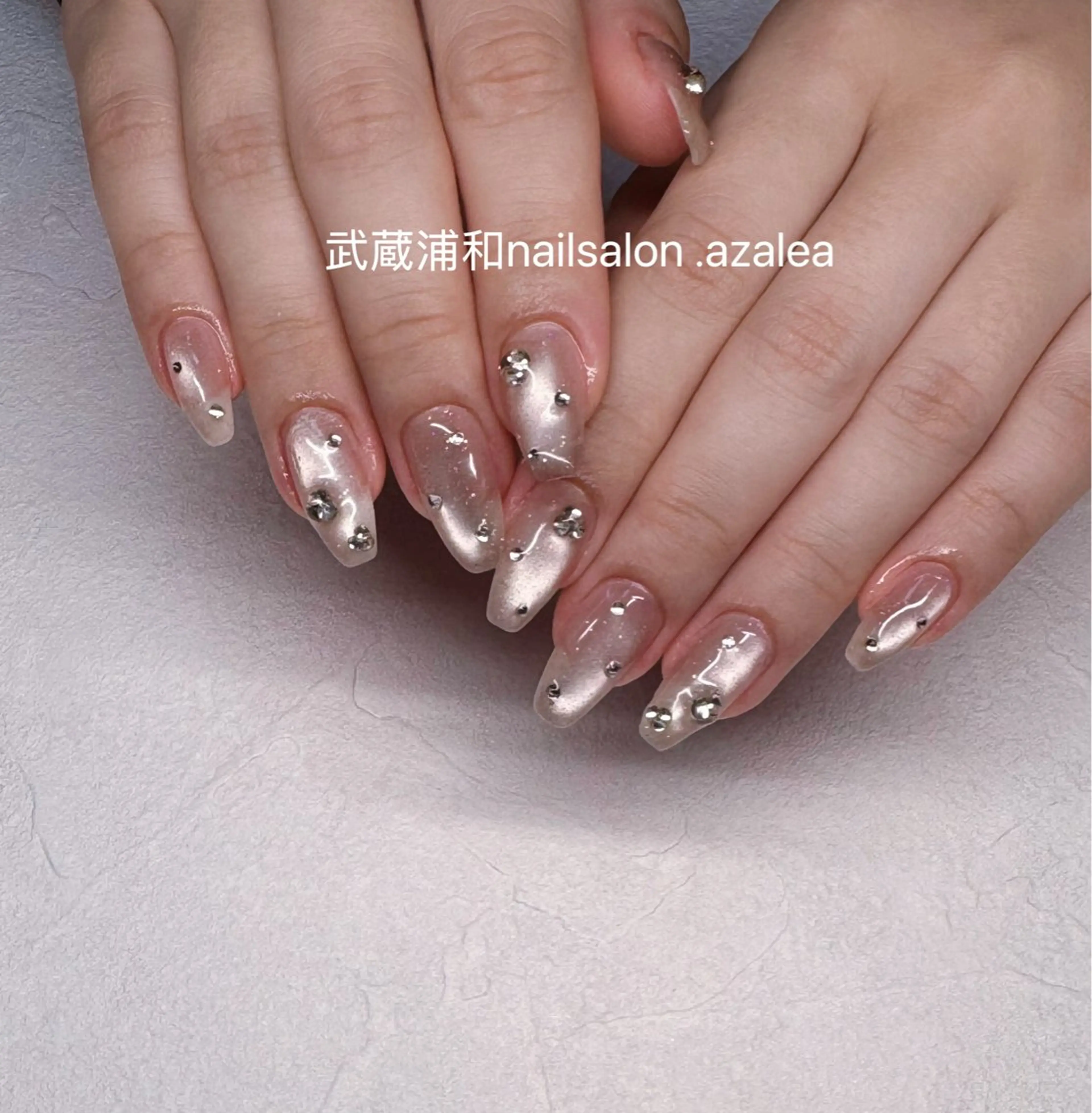 ネイル ハンドネイル R inのネイルデザイン