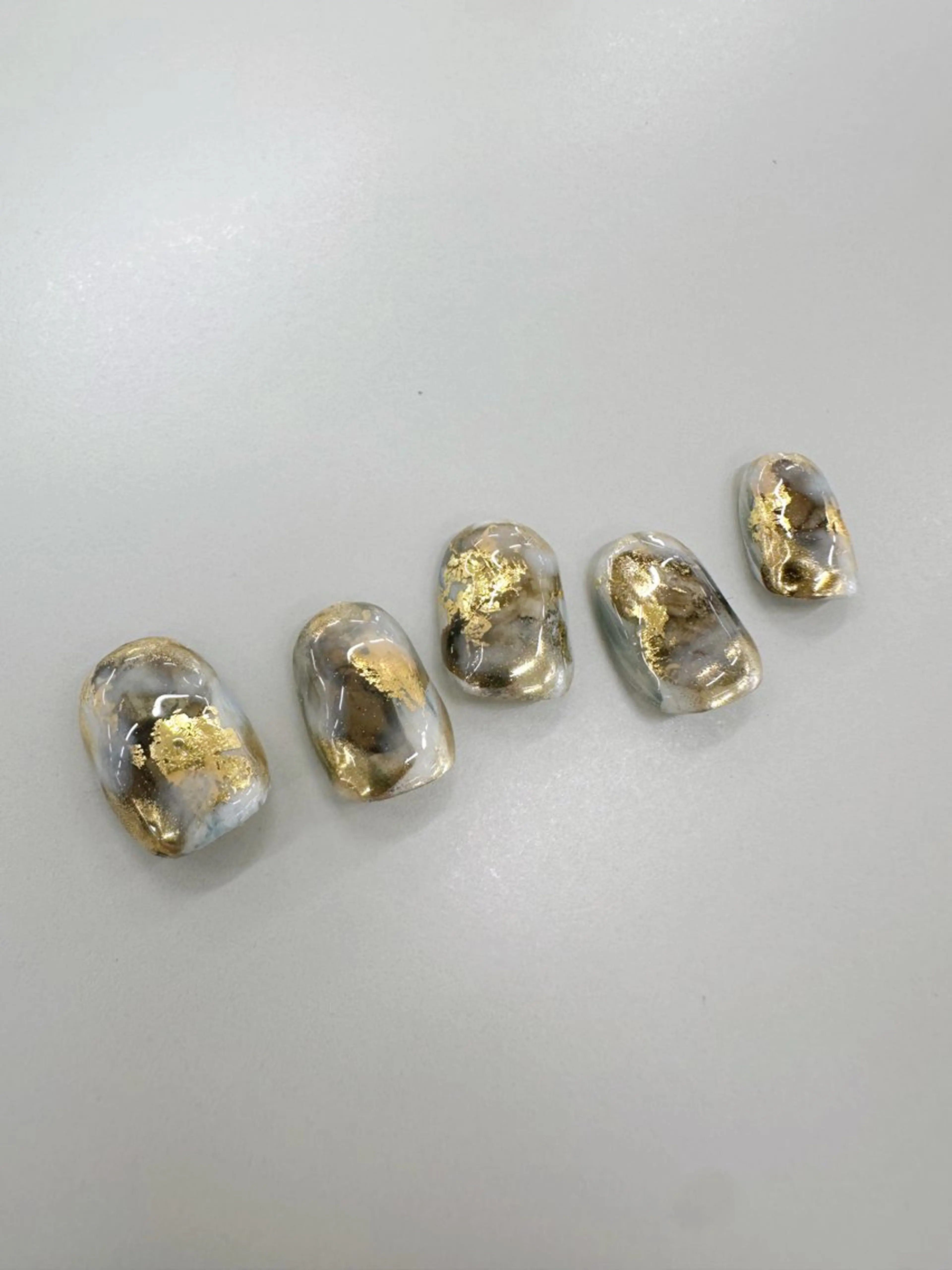 ネイル ニュアンスネイル フットネイル asuka🍋 ネイルモデル様募集中のネイルデザイン