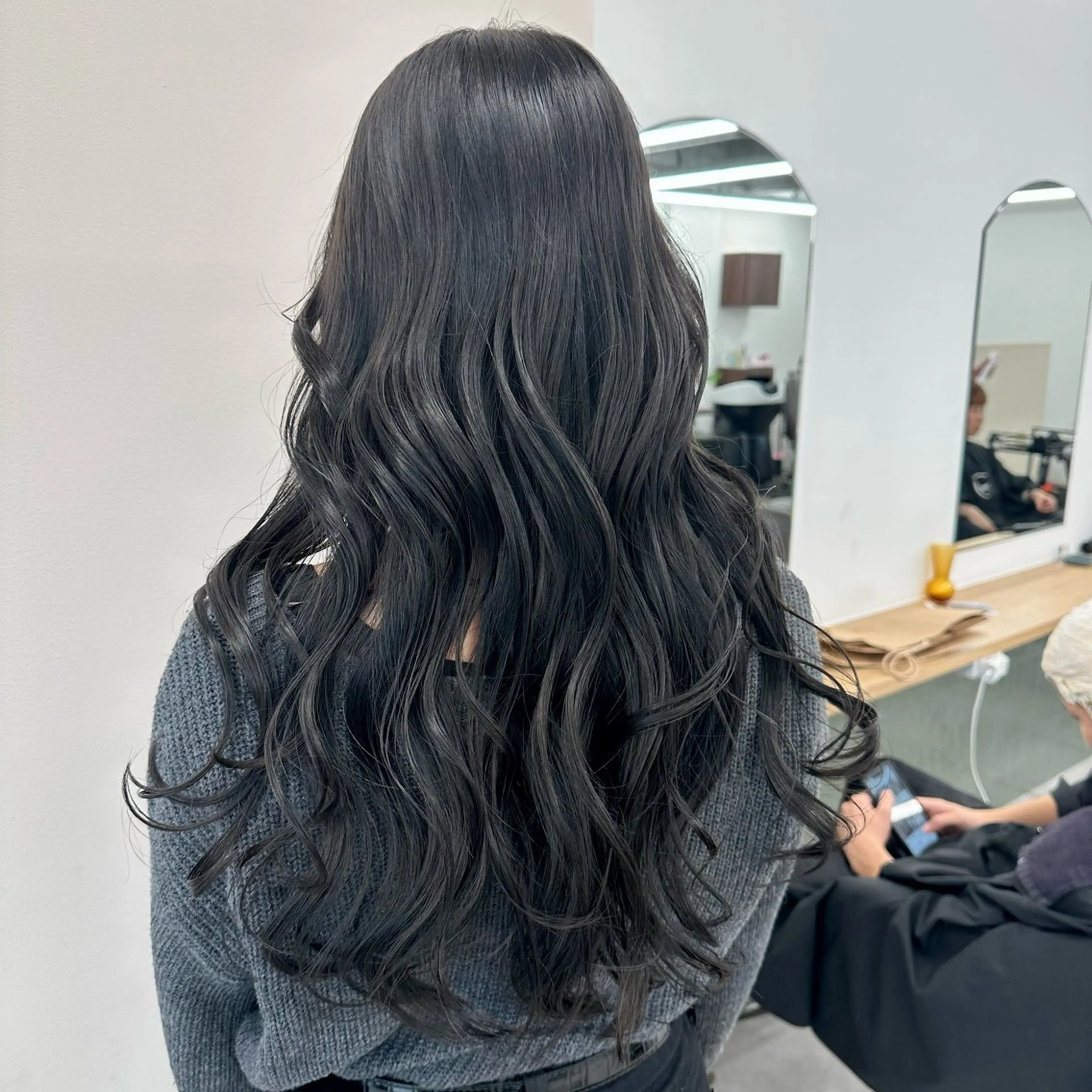 セミロング カラー カット ヘアカラー トリートメント ブリーチなし/レイヤ ー特化🌈Tommyのヘアスタイル