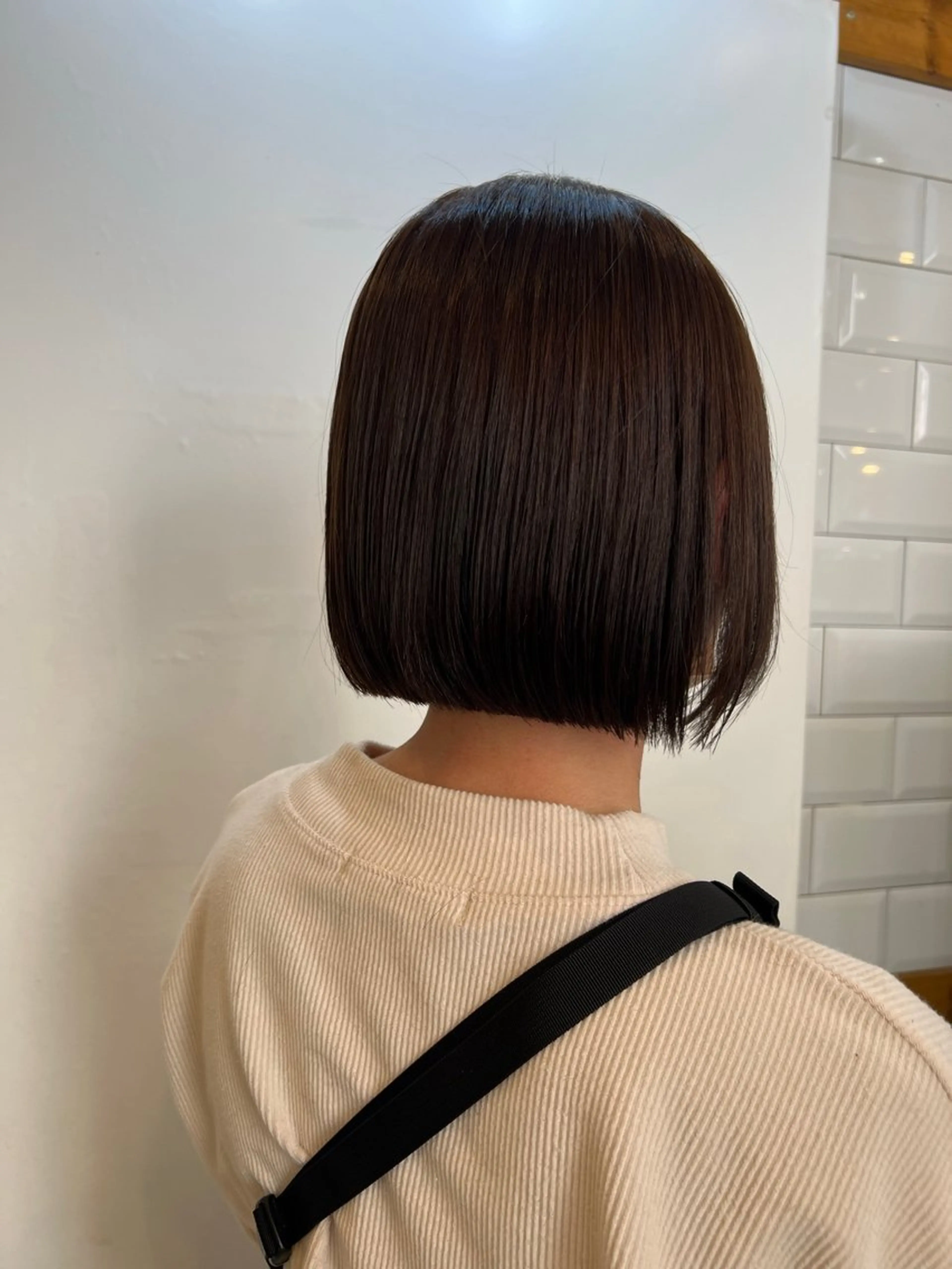 ショート カラー イヤリングカラー ボブ 顔周りカット 小顔カット カット ヘアカラー トリートメント KANA/ボブ/ インナーカラー/艶髪のヘアスタイル