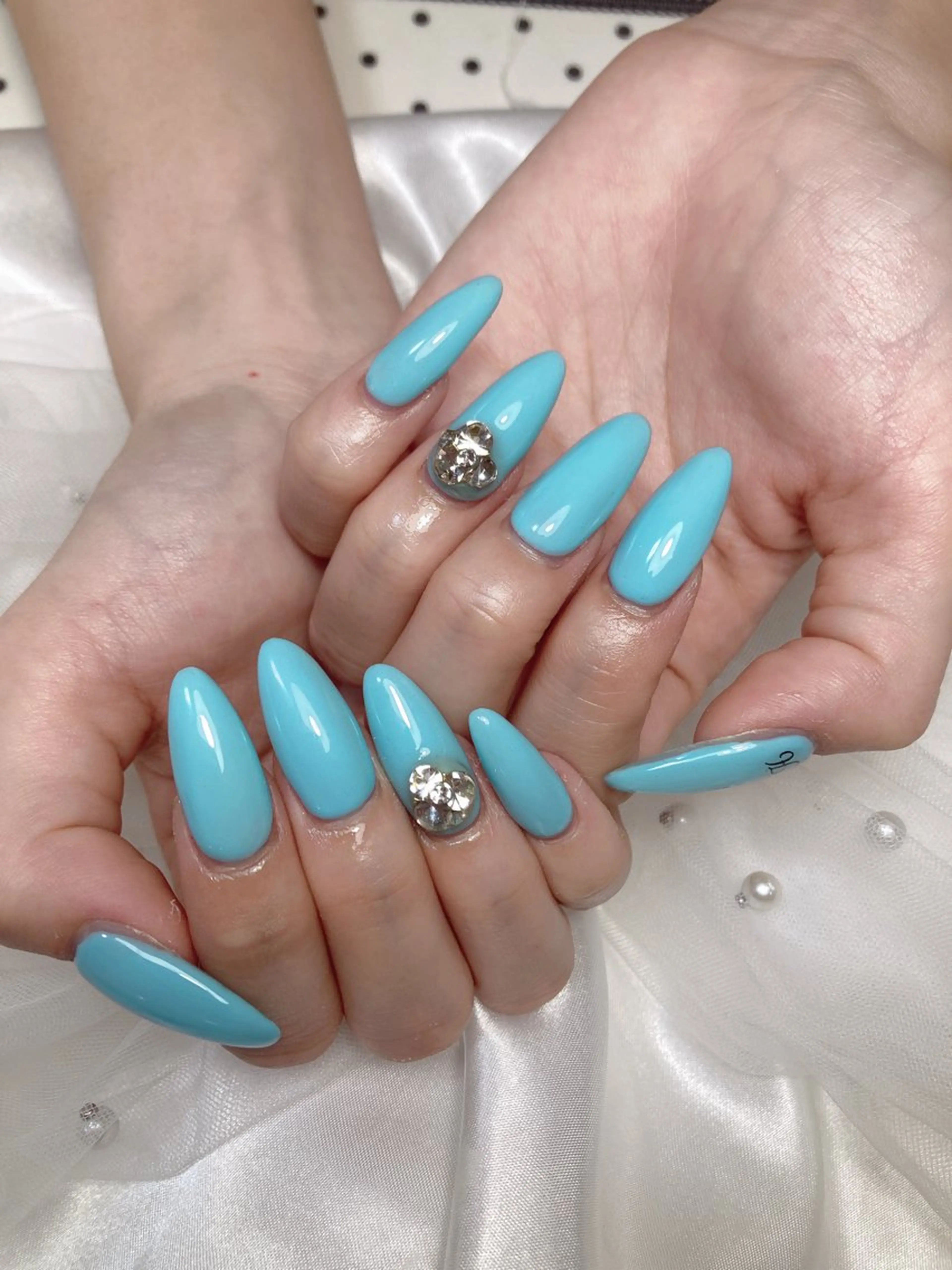 ネイル U·Mi nail salon所属・U·MI 上野御徒町店のネイルデザイン