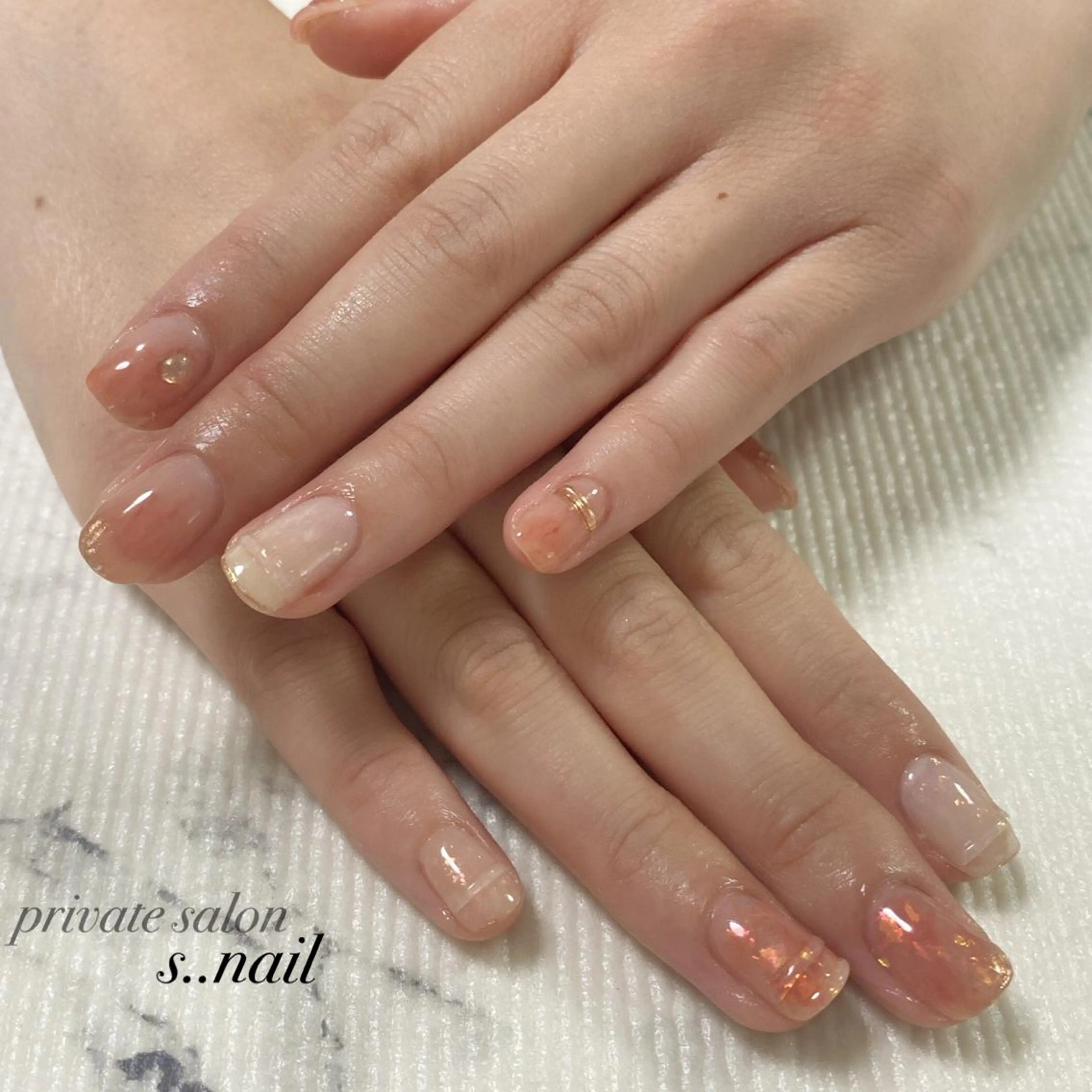 ネイル オーロラネイル クリアネイル ニュアンスネイル ハンドネイル フットネイル s..nail / MORITAのネイルデザイン