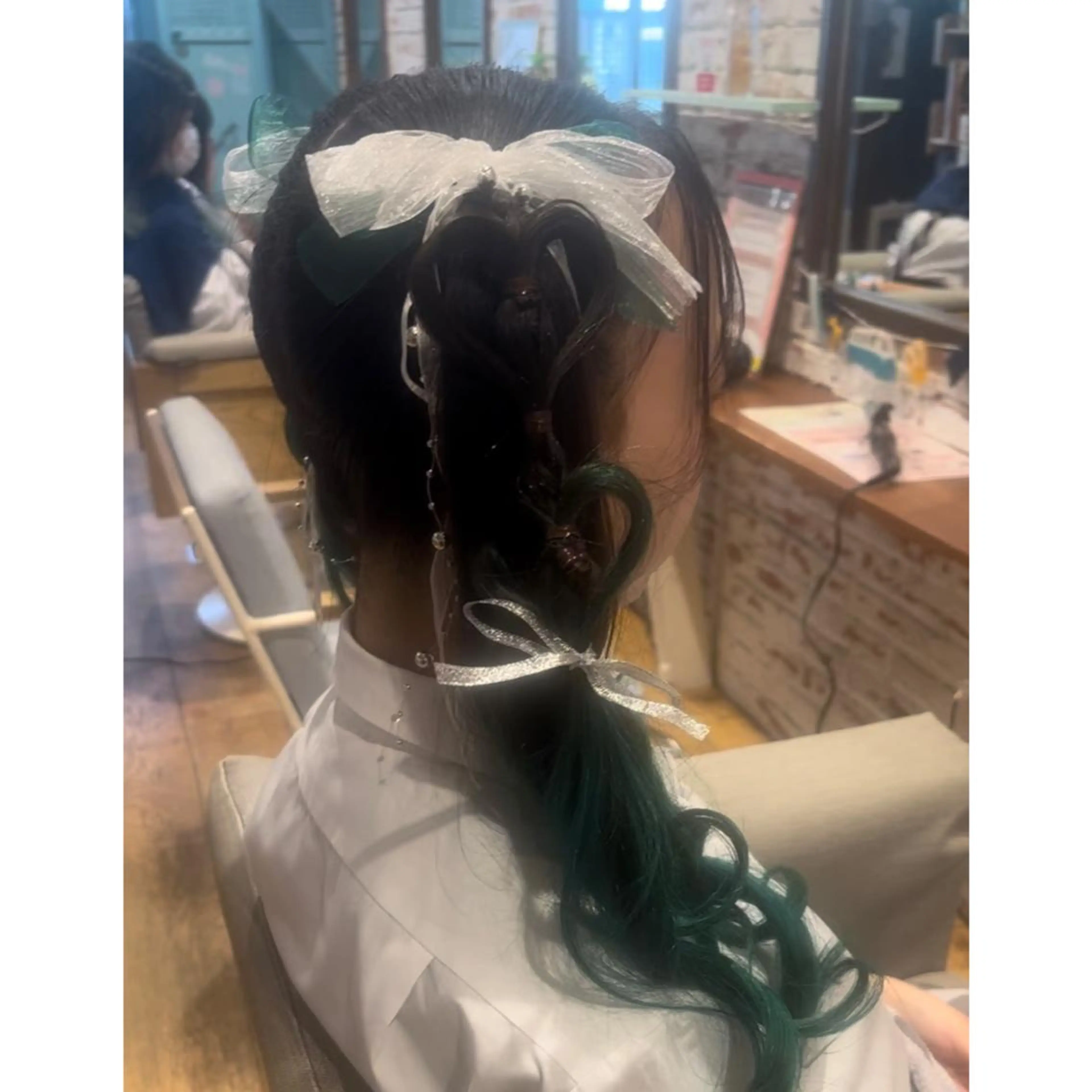 ロング ヘアセット ハイトーン/ ダブルカラー/透明感のヘアスタイル