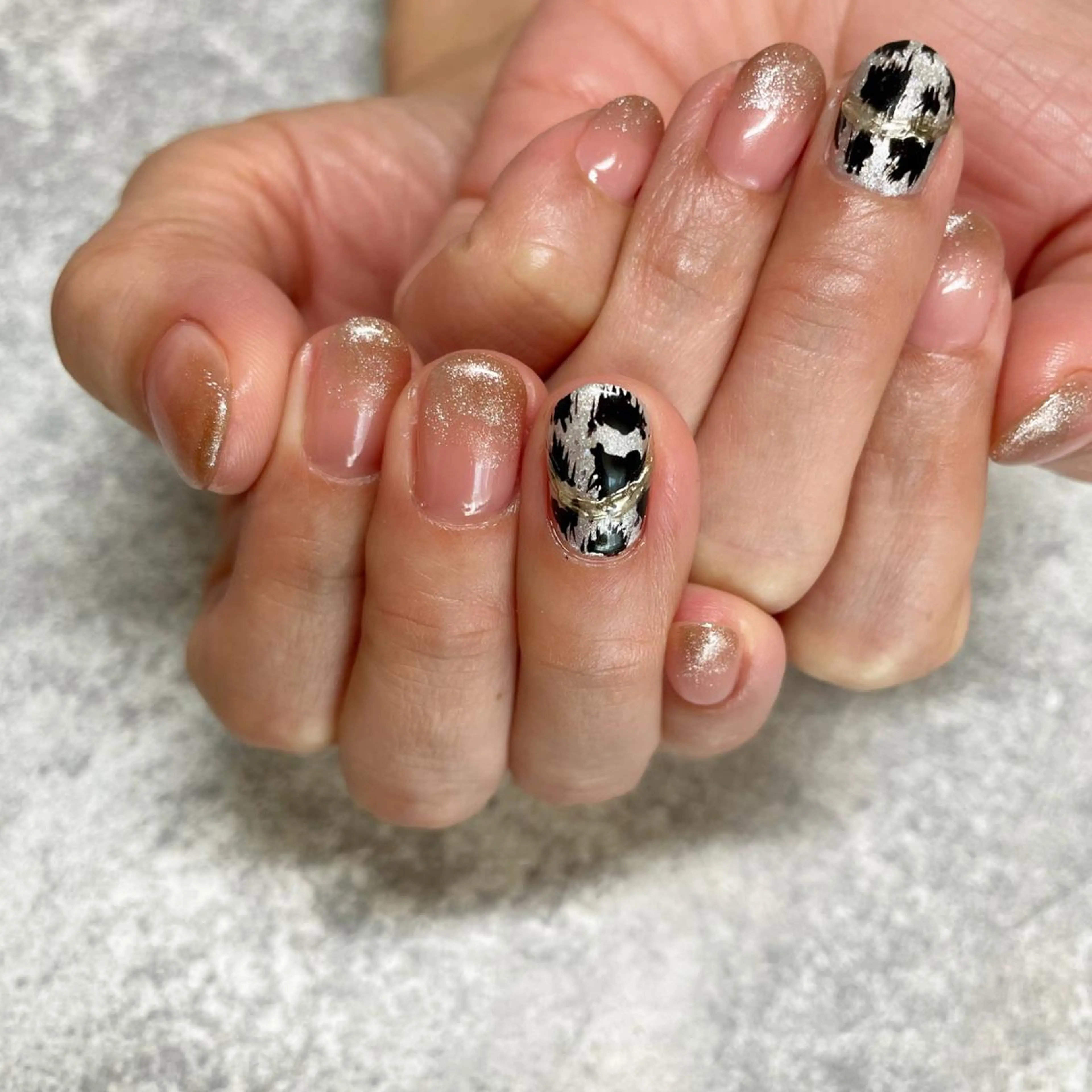 ネイル アニマル柄 シルバー ハンドネイル 舟橋 恭子のネイルデザイン