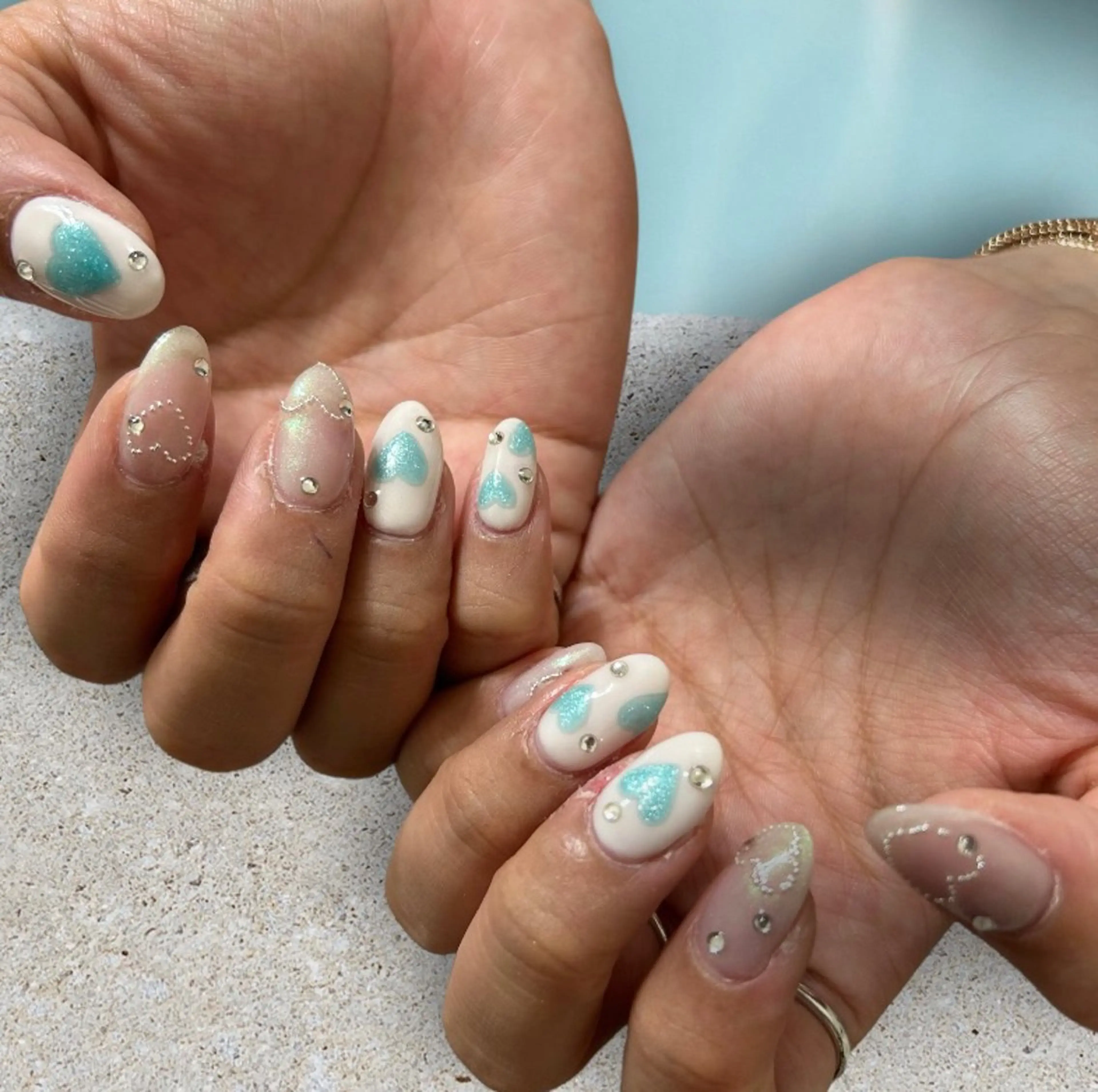 ネイル アートネイル ブルー ハート ハンドネイル ere beauty nailのネイルデザイン