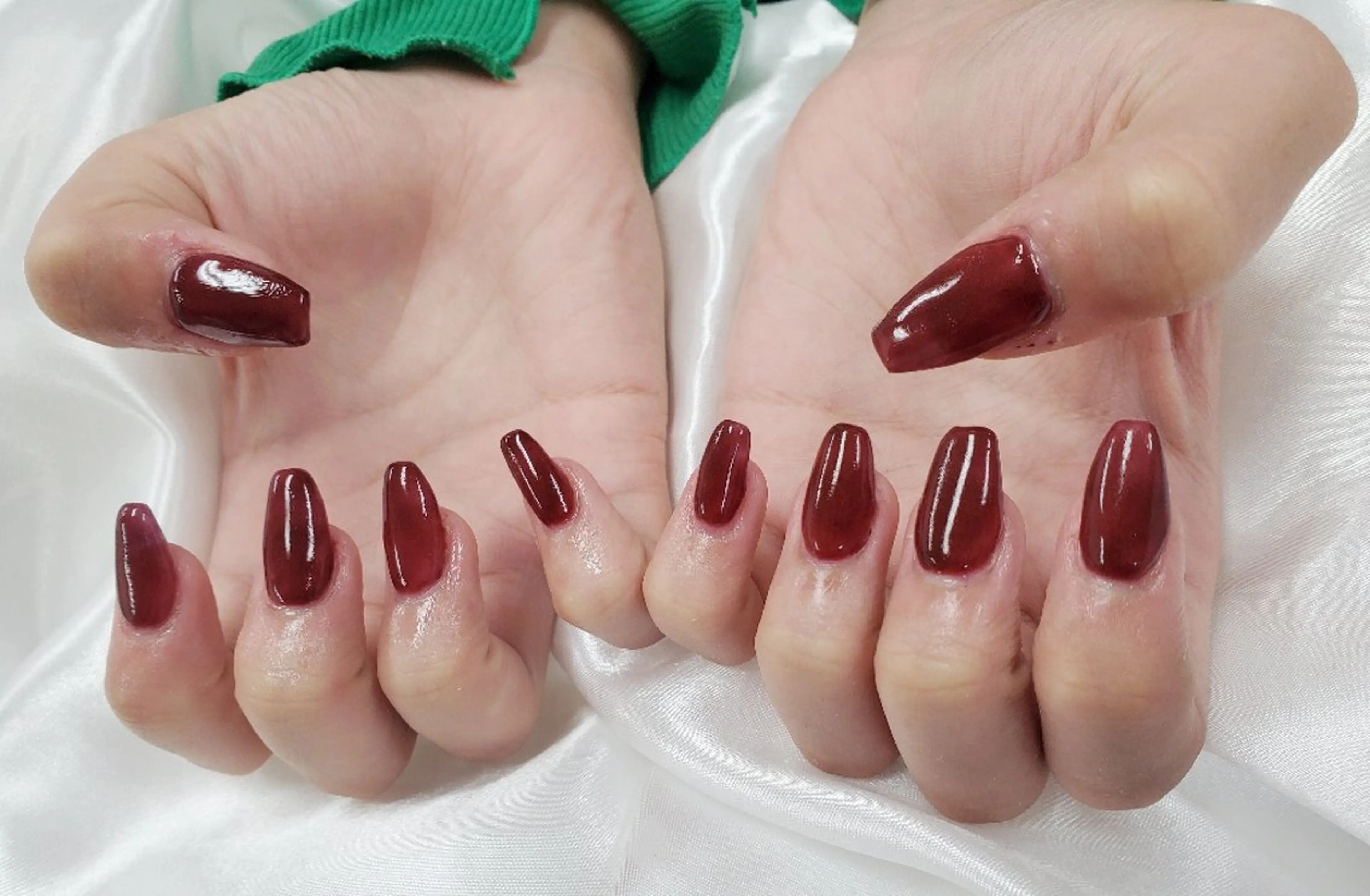 ネイル ボルドー ワンカラーネイル 赤色 スカルプネイル シンプルネイル ハンドネイル Nail 🌱TSUBASAのネイルデザイン
