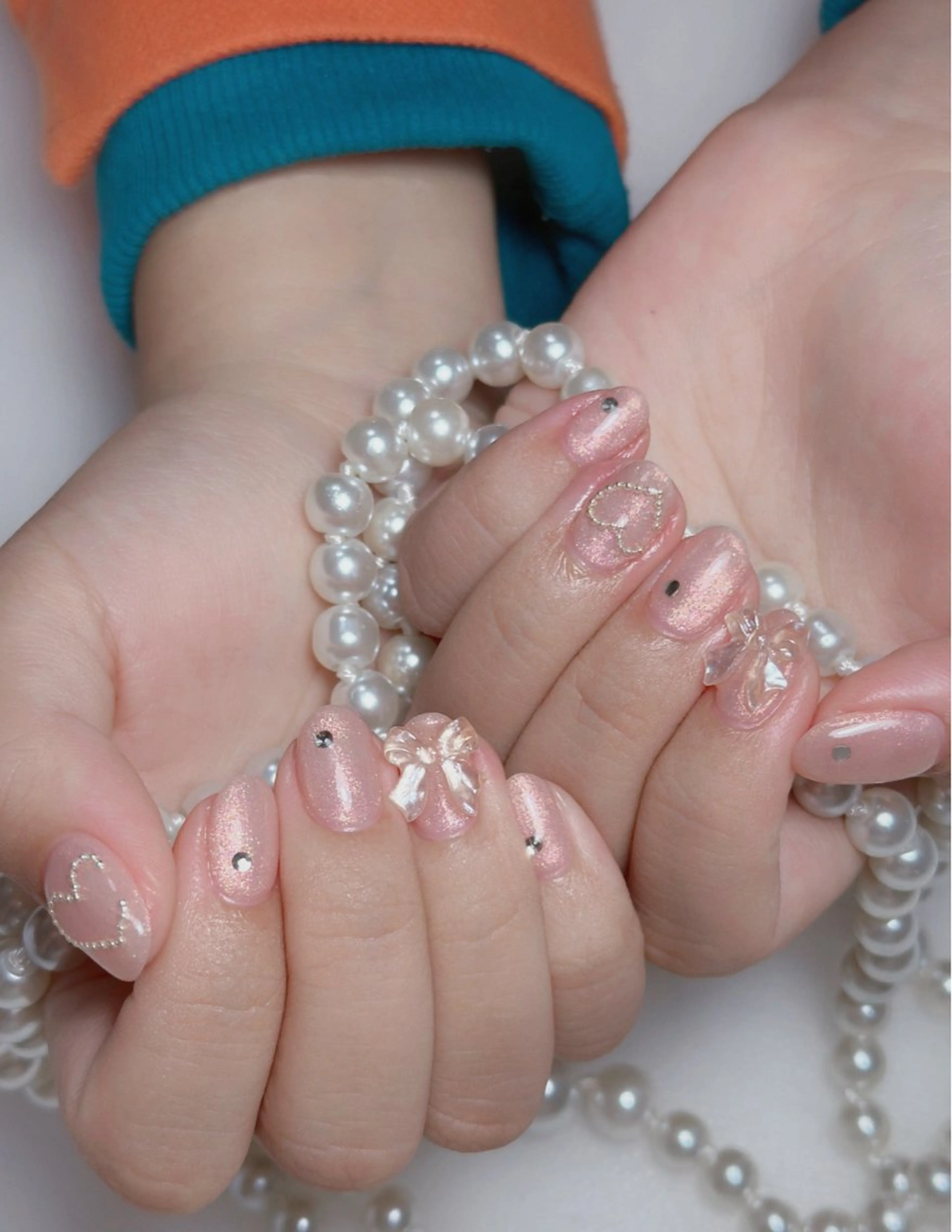 ネイル オーロラネイル 長さ出し フットネイル 韓国ネイル ラメ(グリッター) ハンドネイル 👍thumbs up nail👍のネイルデザイン