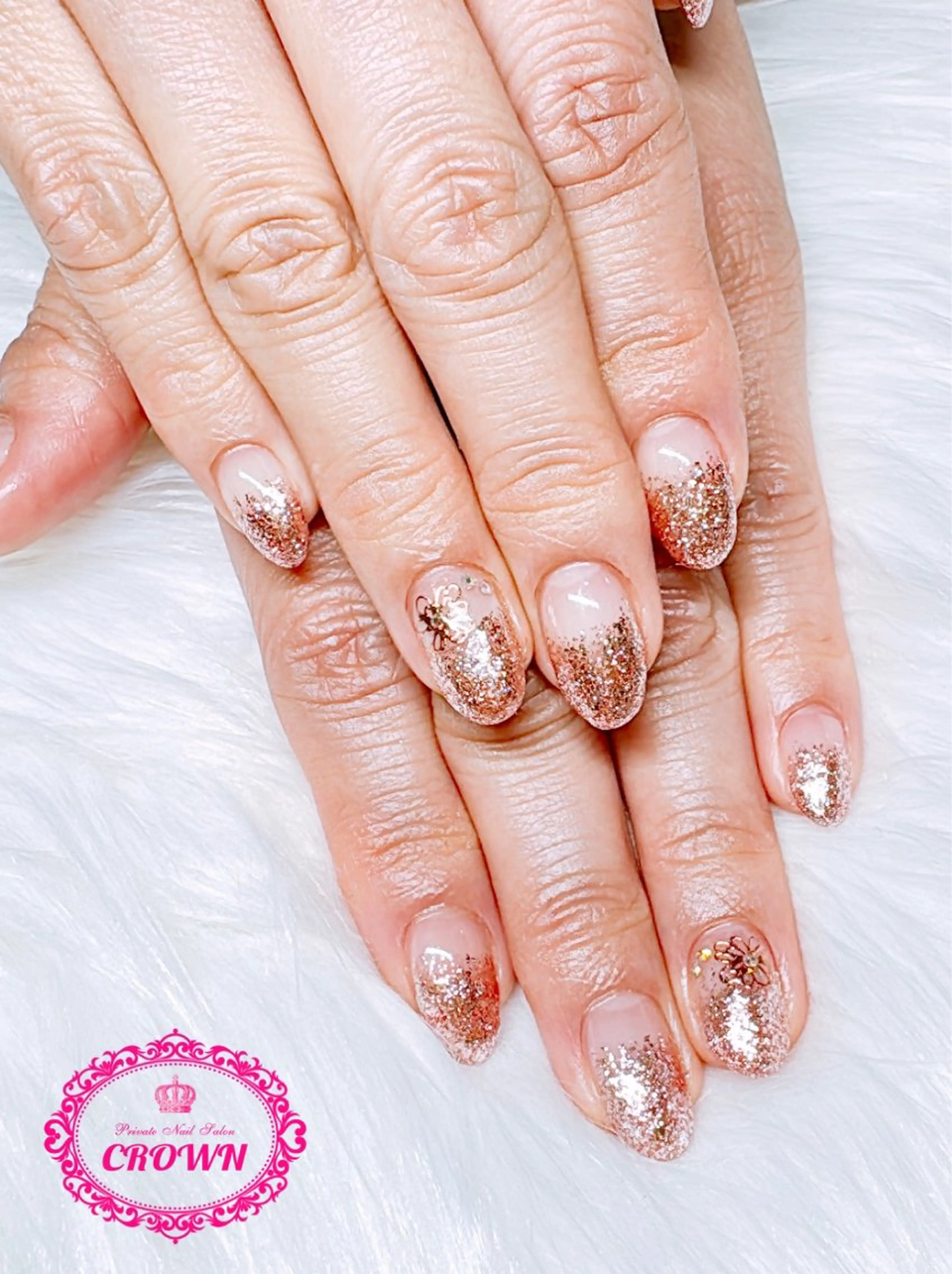 ネイル CROWN プライベートサロンのネイルデザイン