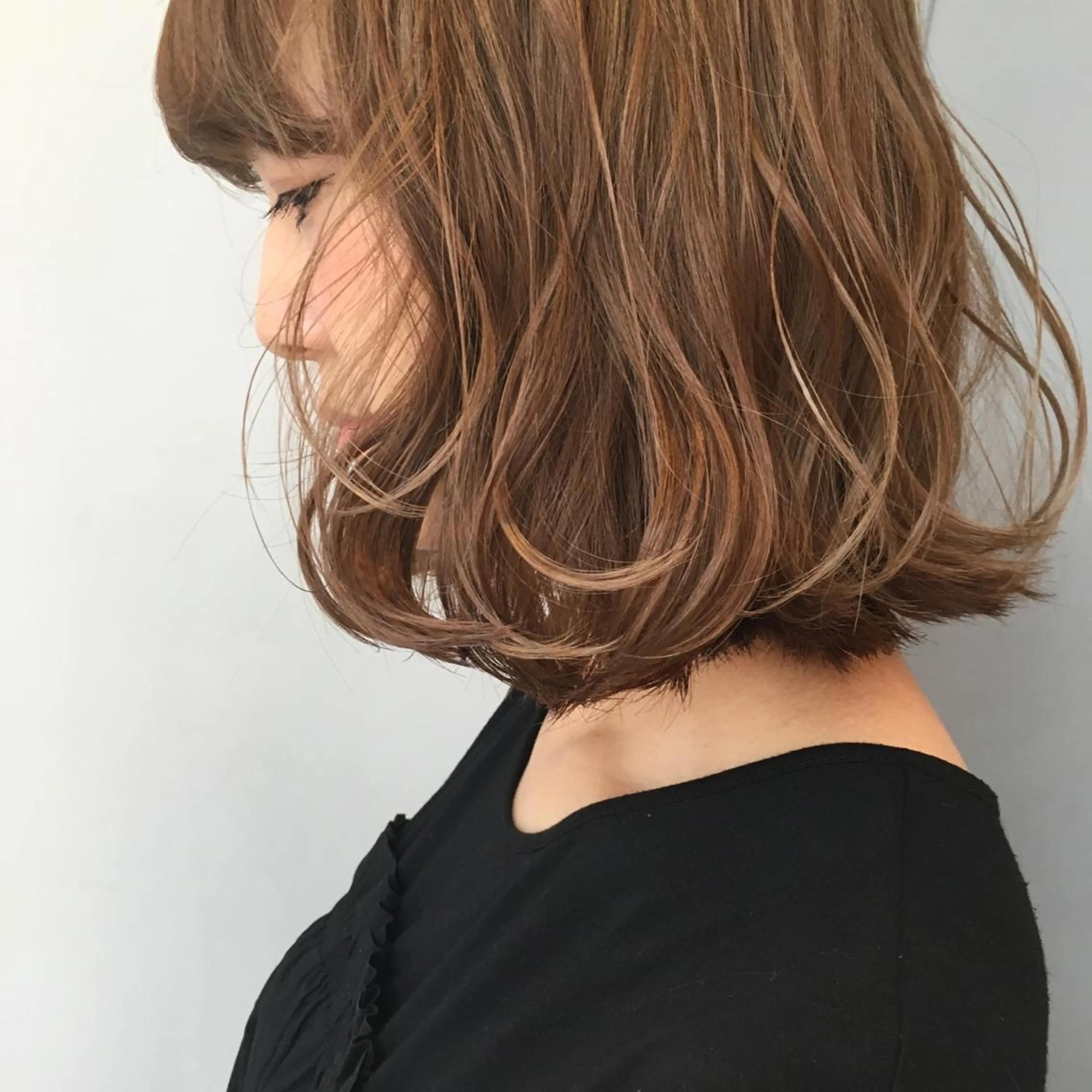 ミディアム カラー ハイライトカラー ハイトーンカラー ハイライト カット ヘアカラー トリートメント 🌿椿 夢来🌿のヘアスタイル