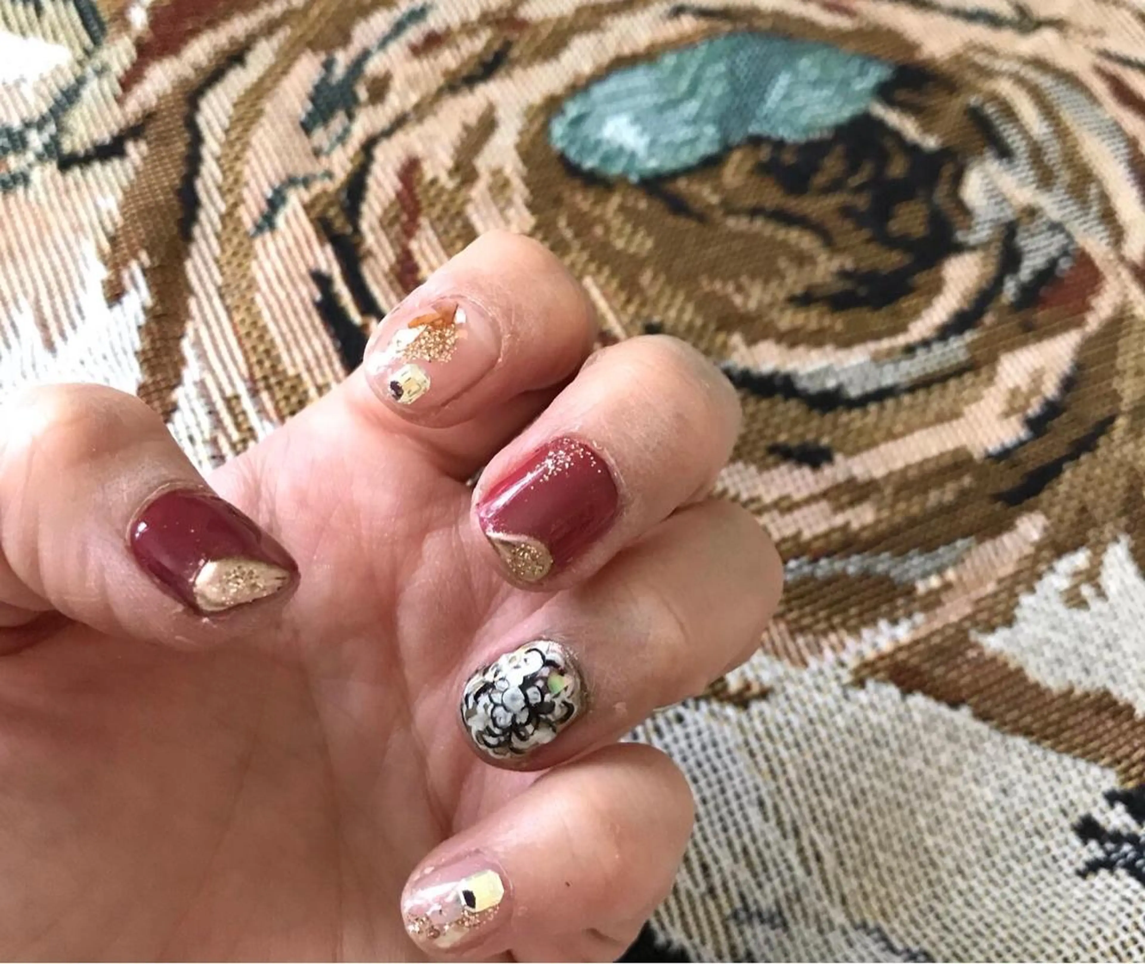 ネイル Sun Brown サンブラウンのマツエク・マツパデザイン